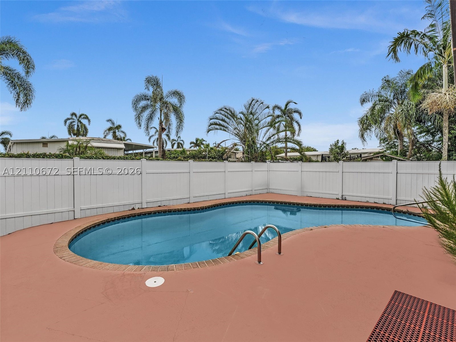 5220 SW 26th Ave Dania Beach, FL 33312