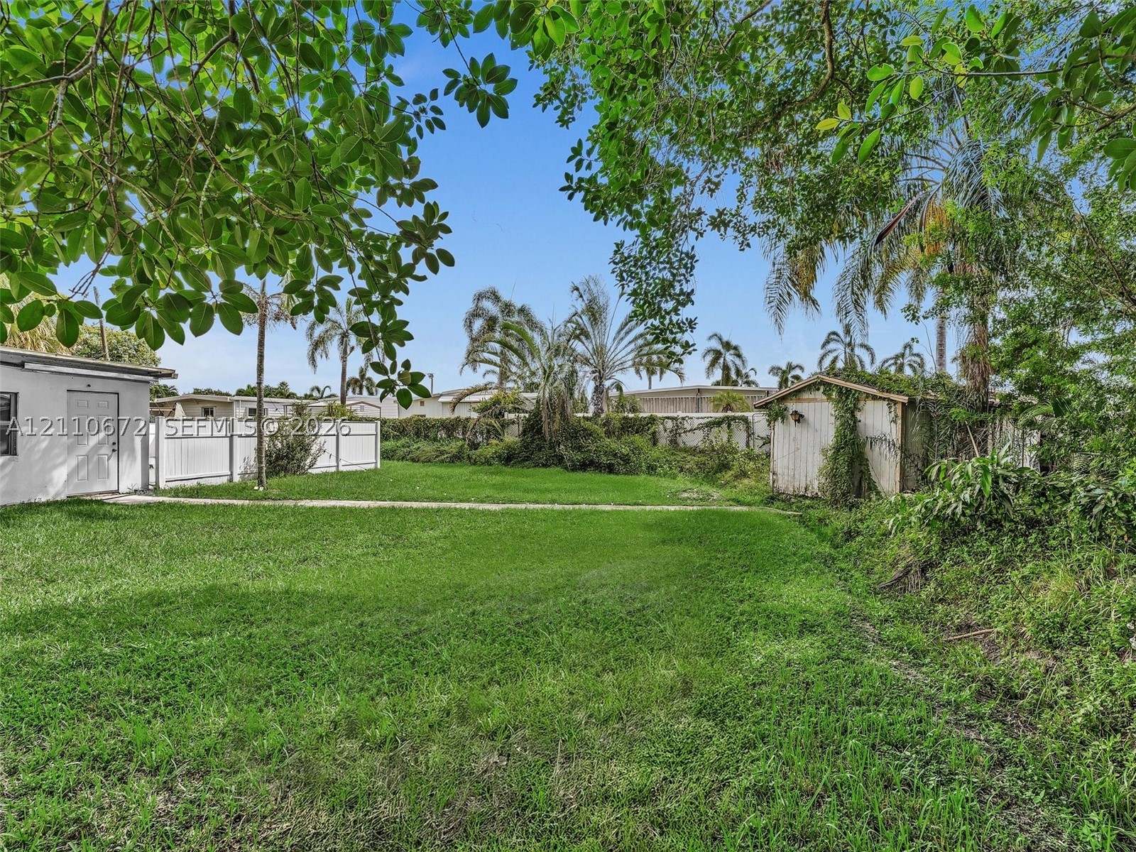 5220 SW 26th Ave Dania Beach, FL 33312
