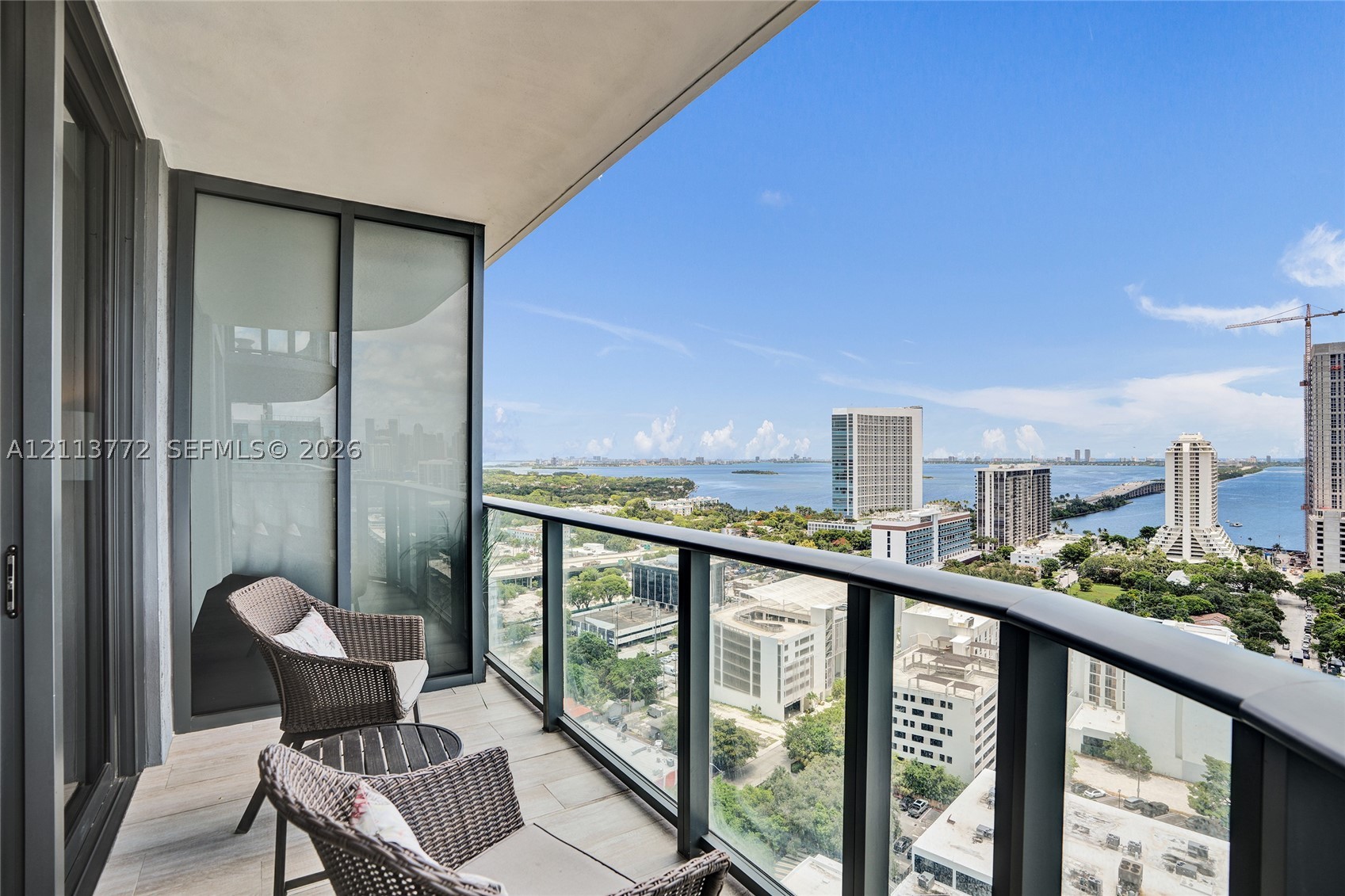 121 NE 34th St #2305