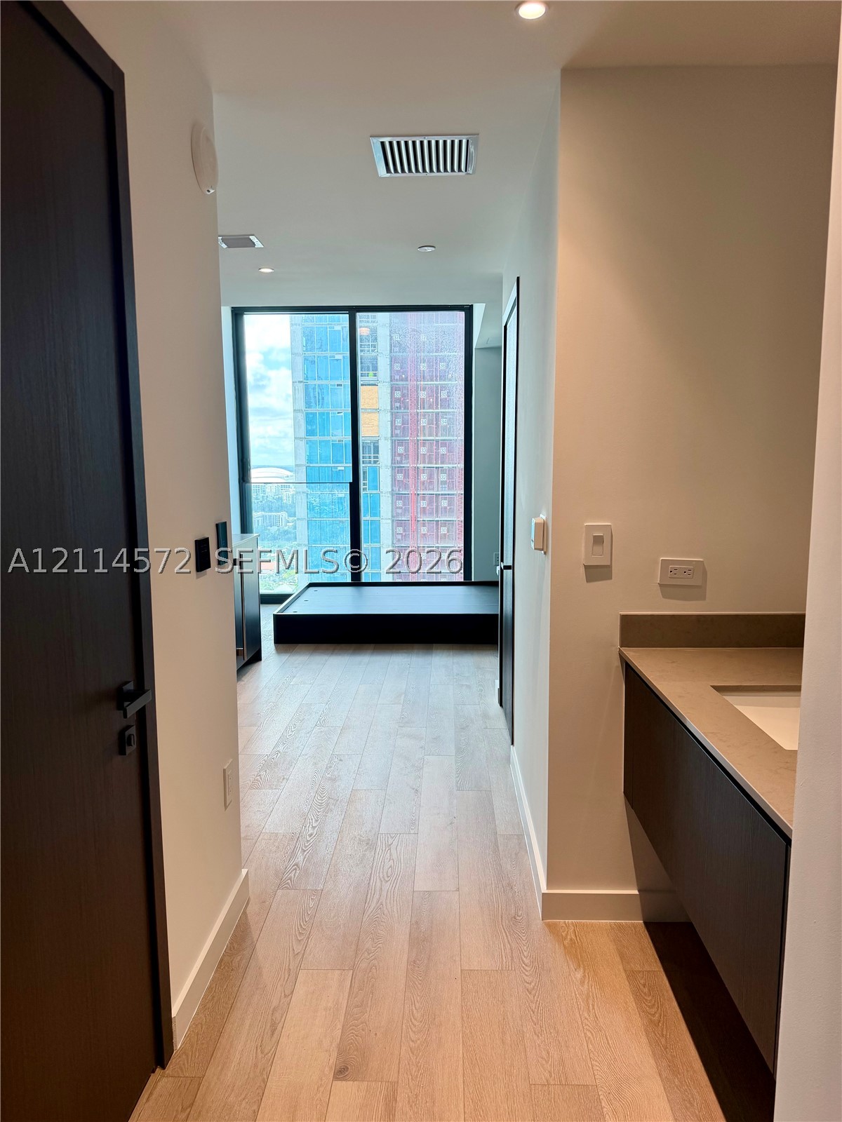 image E11EVEN Hotel & Residences1