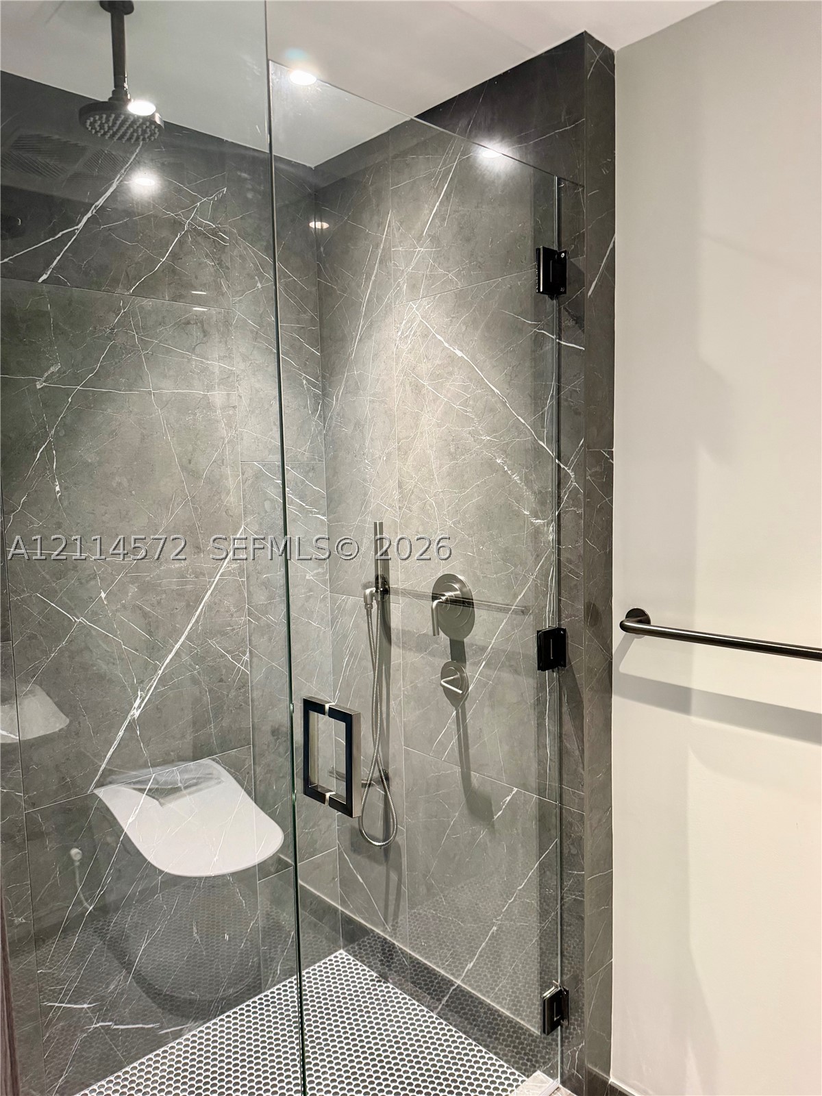 image E11EVEN Hotel & Residences3