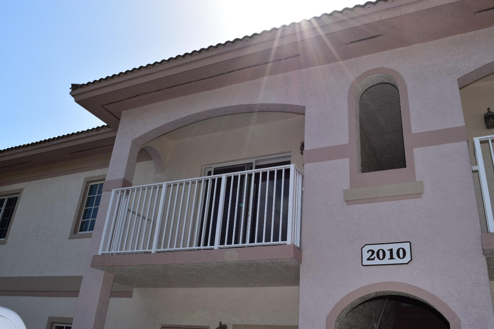 2010 Taylor #7b Hollywood, FL 33020