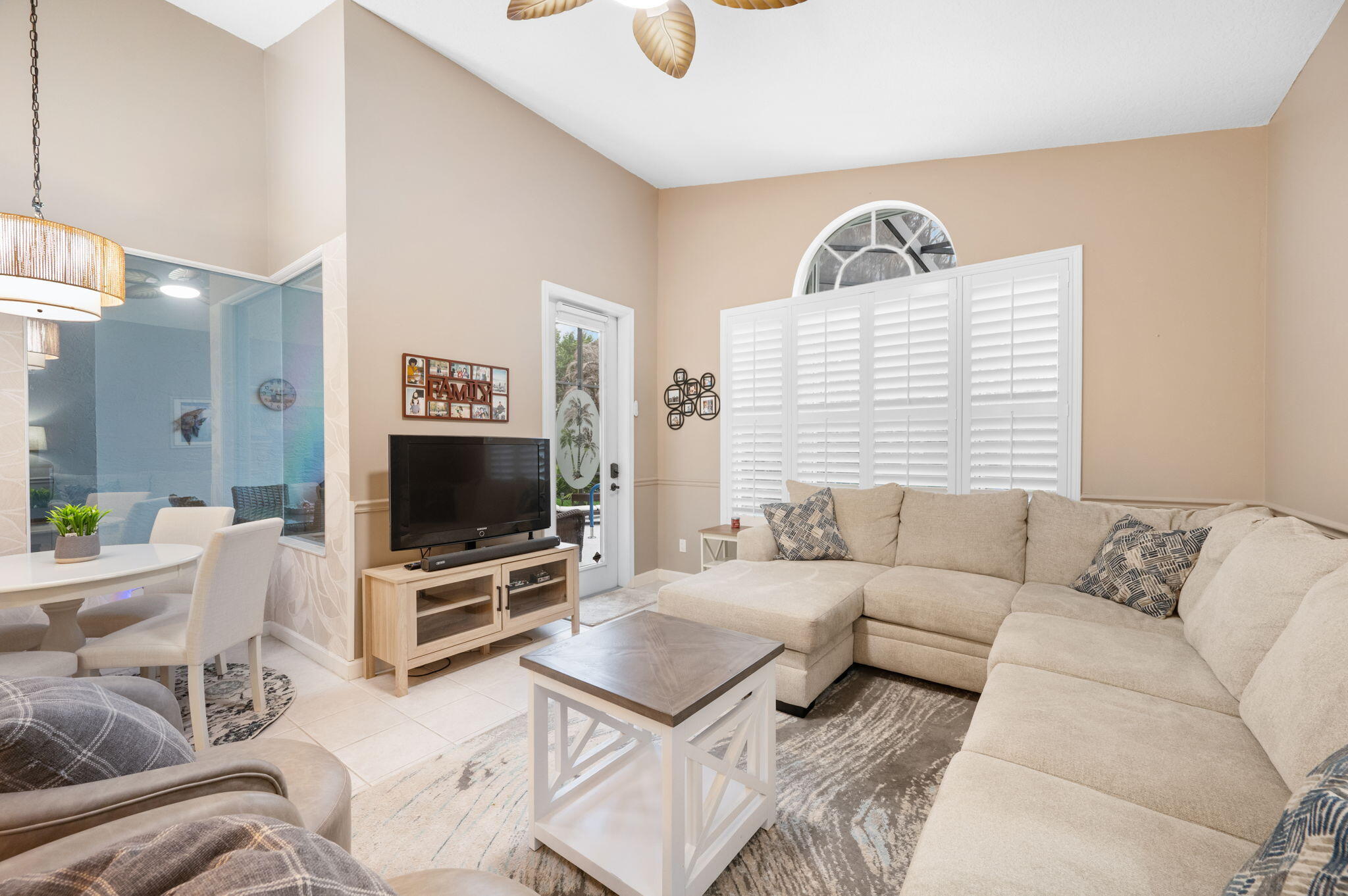 577 SW Saint Kitts Port St Lucie, FL 34986