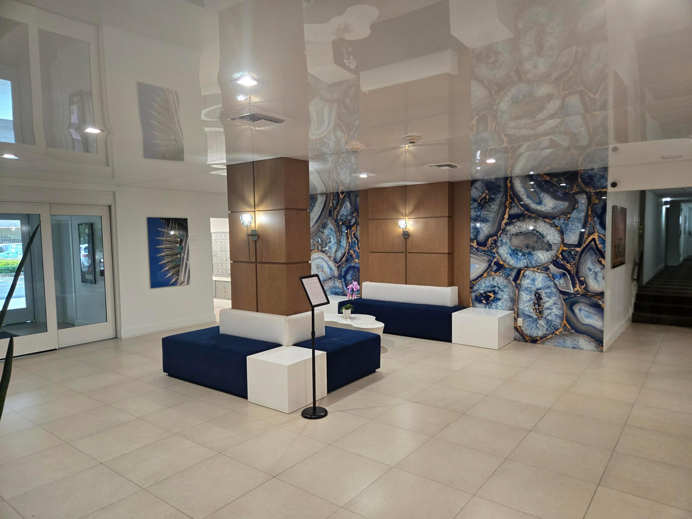 1800 N Andrews #Ph-b