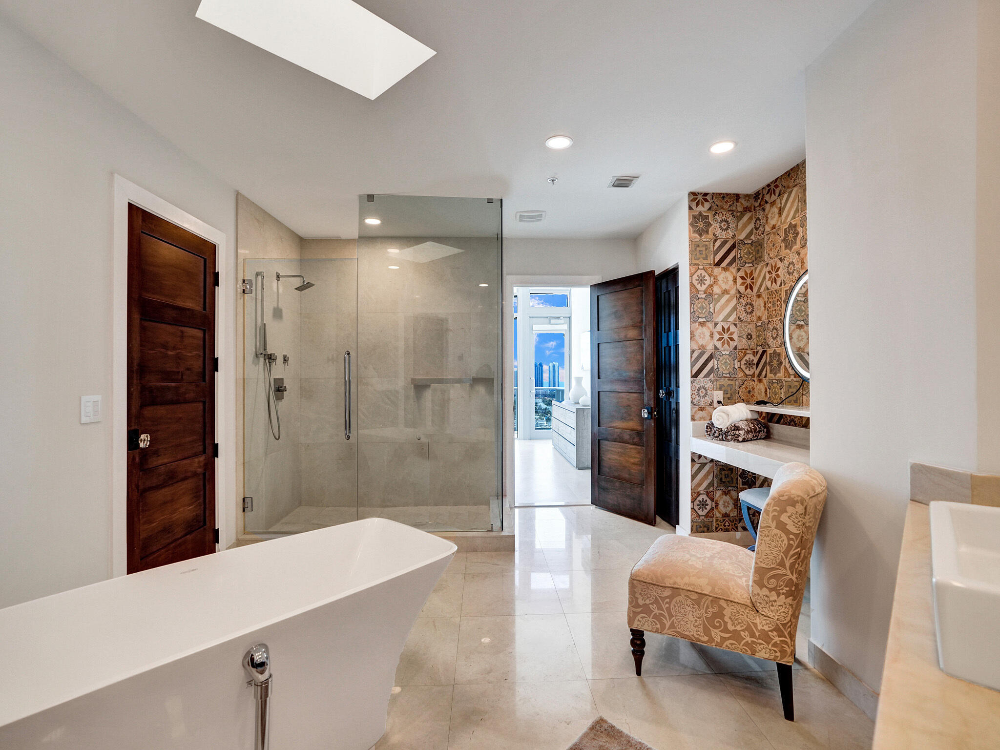 image Marina Palms Residences North Condo28
