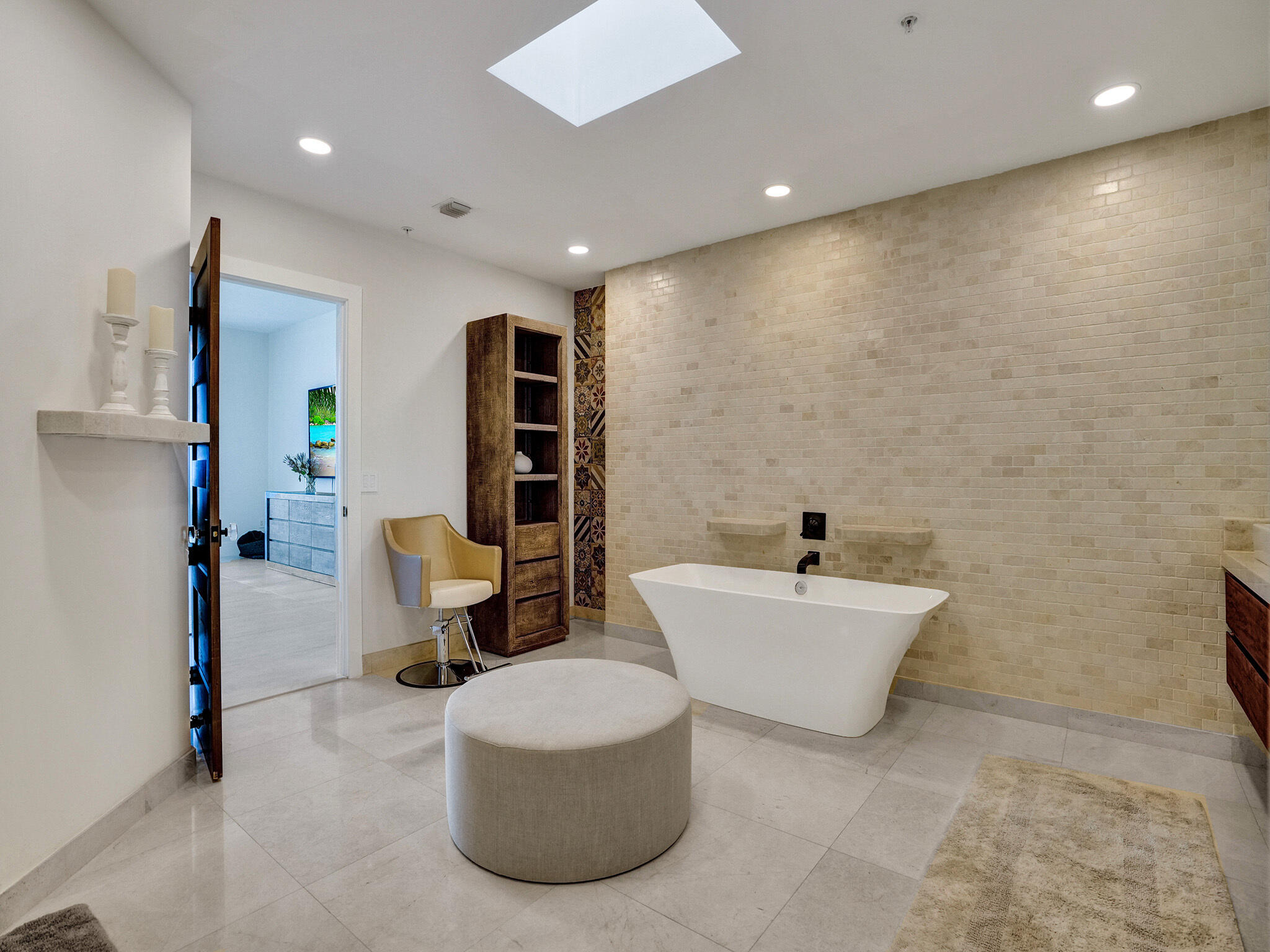 image Marina Palms Residences North Condo46