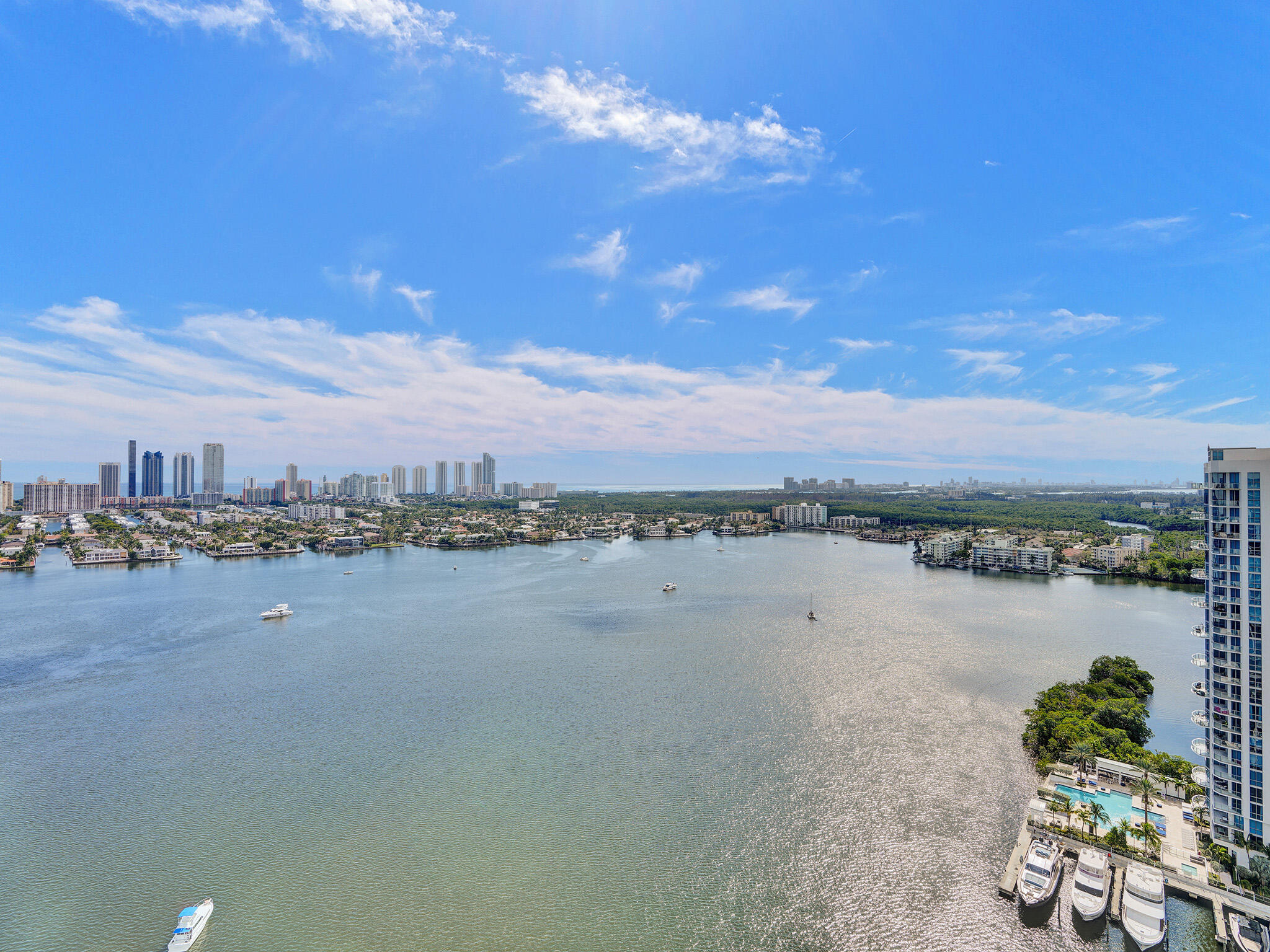 image Marina Palms Residences North Condo49