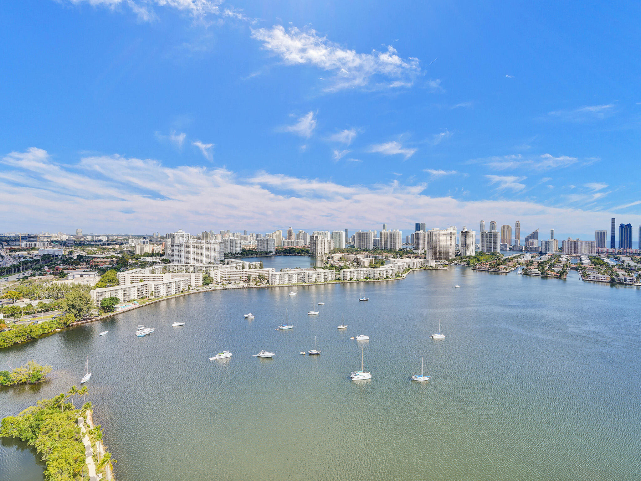 image Marina Palms Residences North Condo51