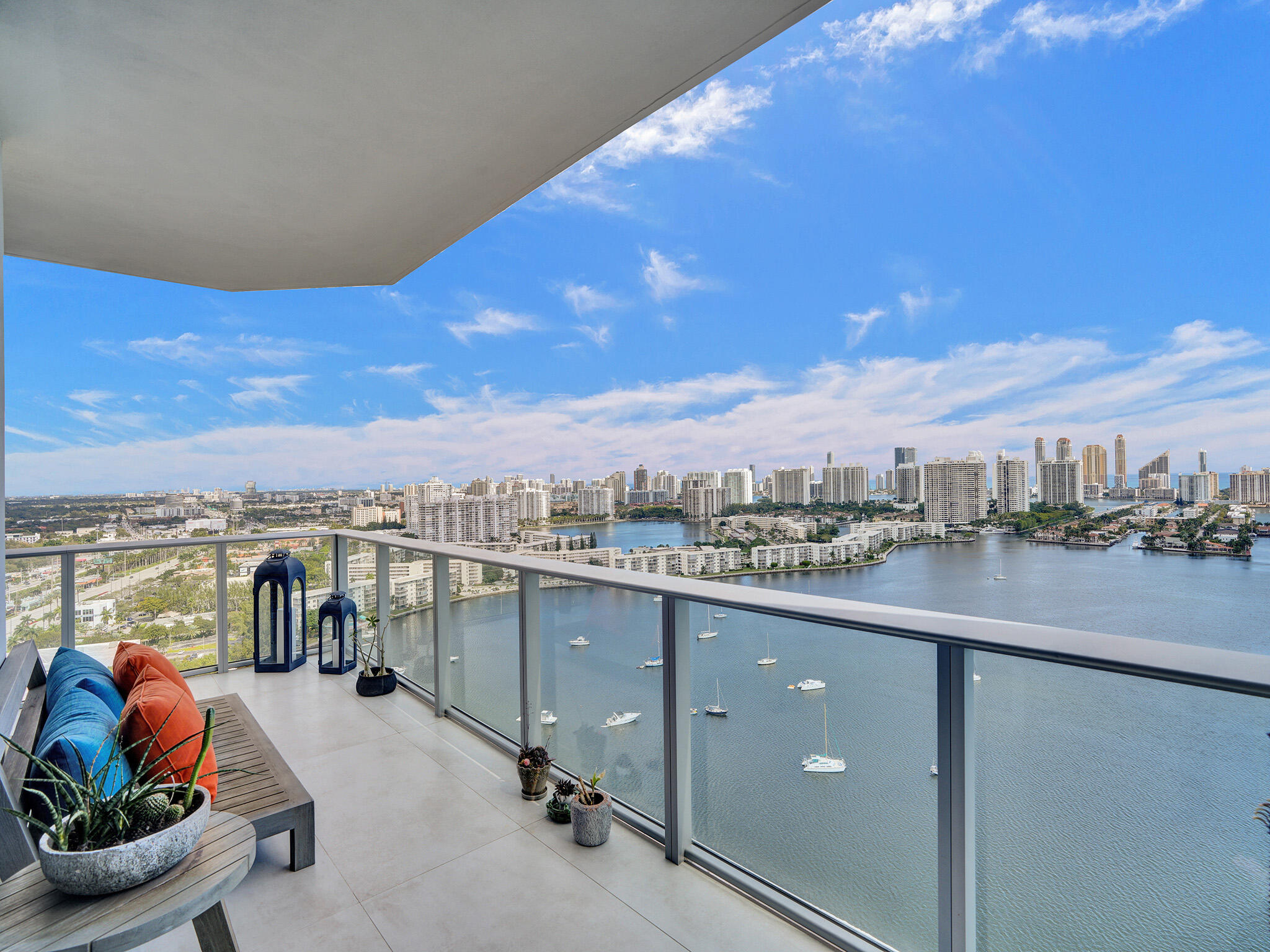 image Marina Palms Residences North Condo52