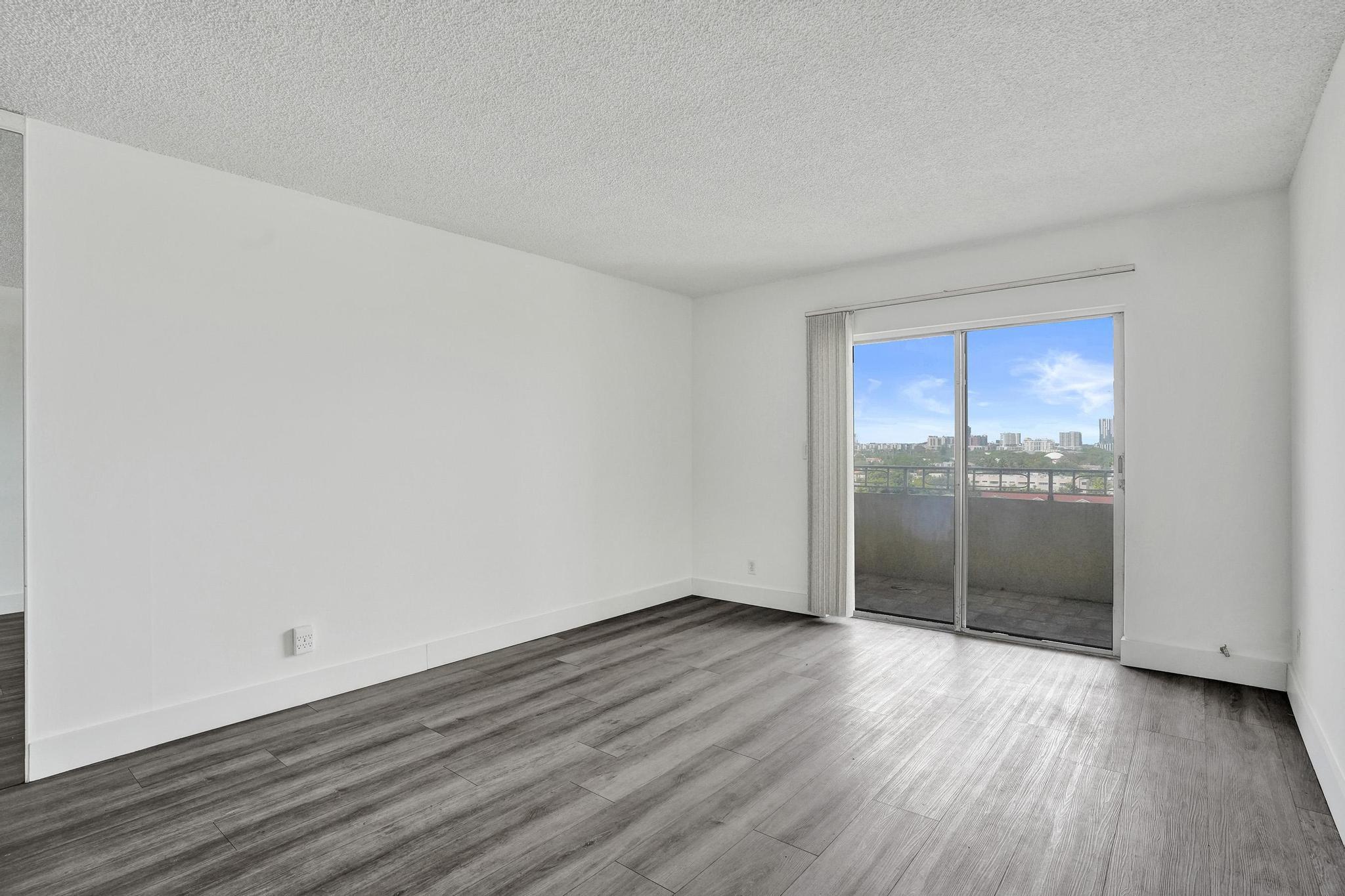 900 NE 18th #1004 Fort Lauderdale, FL 33304
