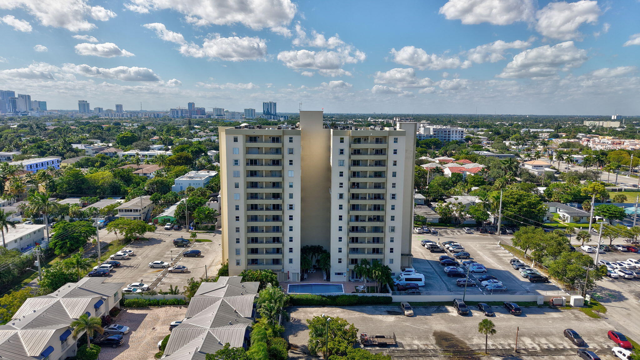 900 NE 18th #1004 Fort Lauderdale, FL 33304