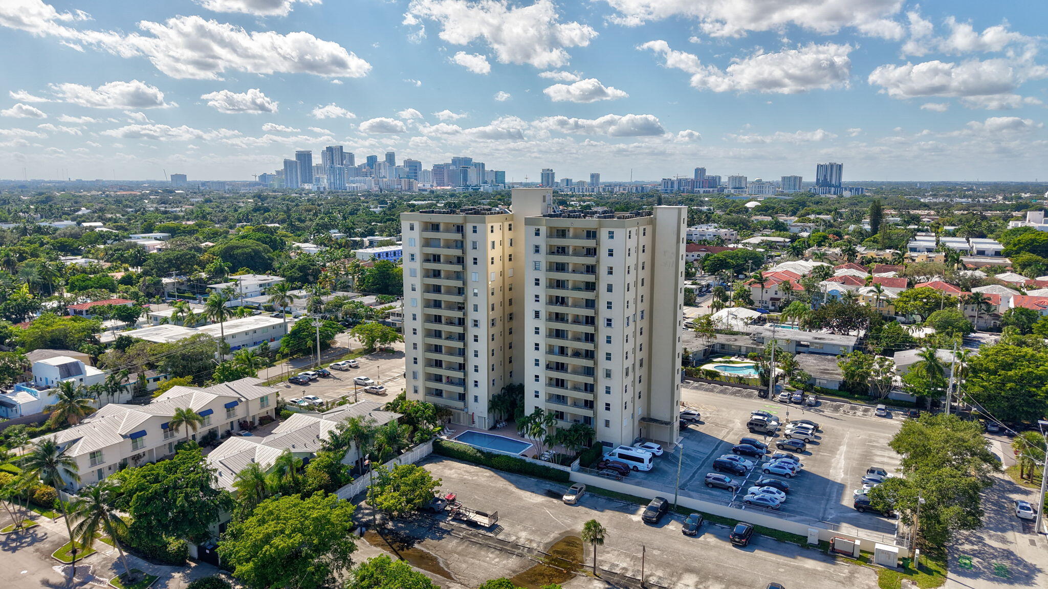 900 NE 18th #1004 Fort Lauderdale, FL 33304