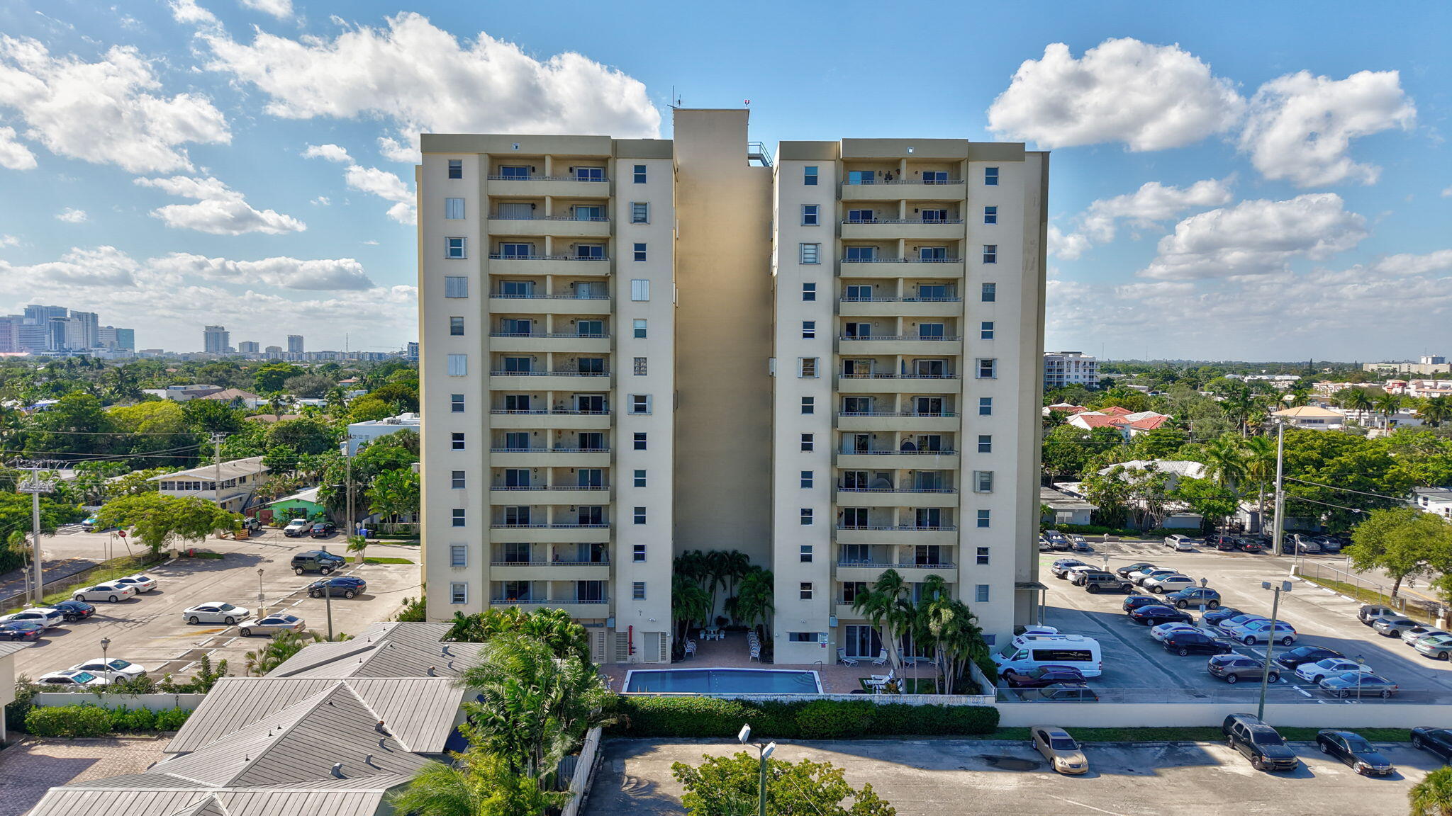 900 NE 18th #1004 Fort Lauderdale, FL 33304