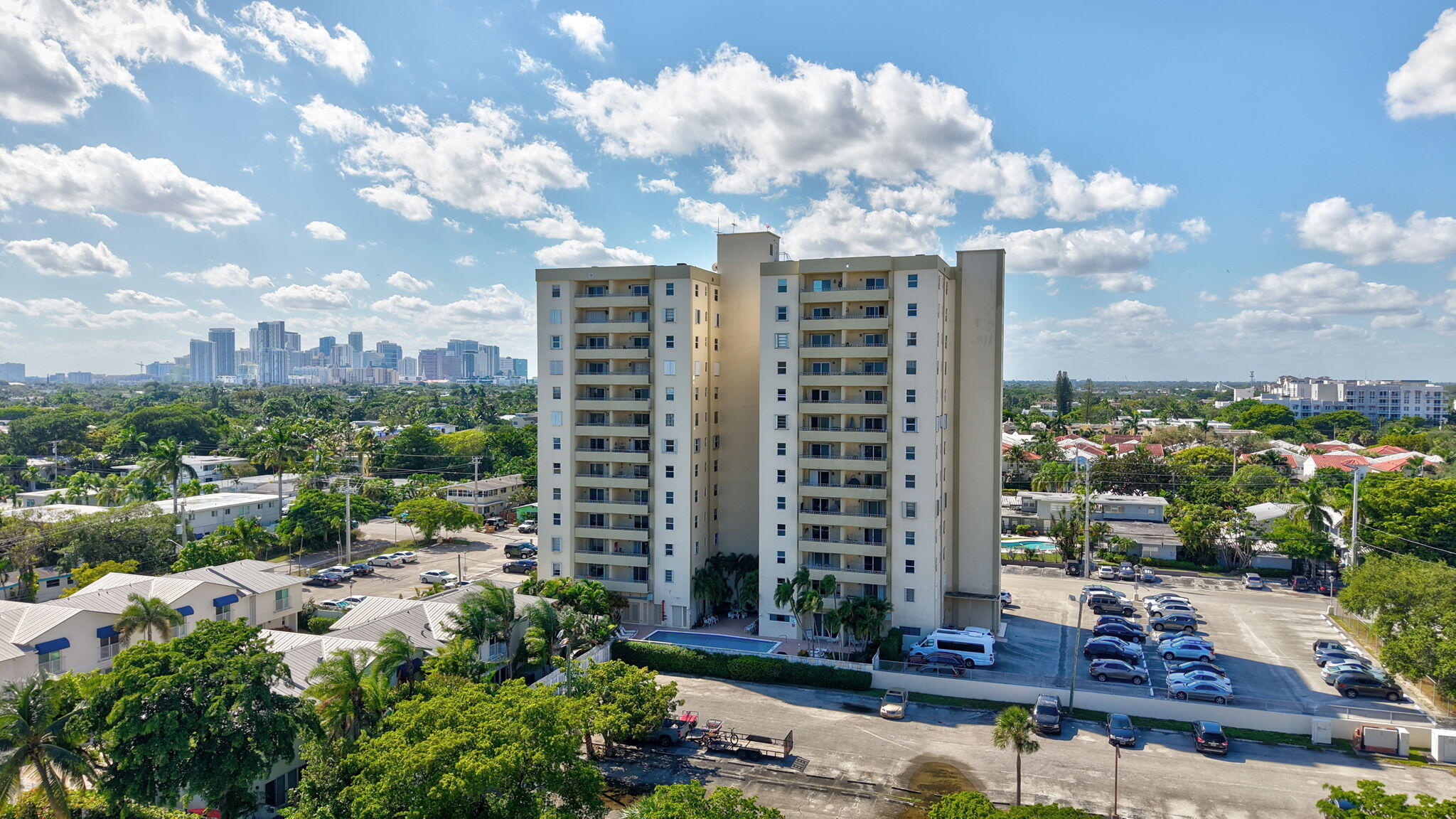 900 NE 18th #1004 Fort Lauderdale, FL 33304