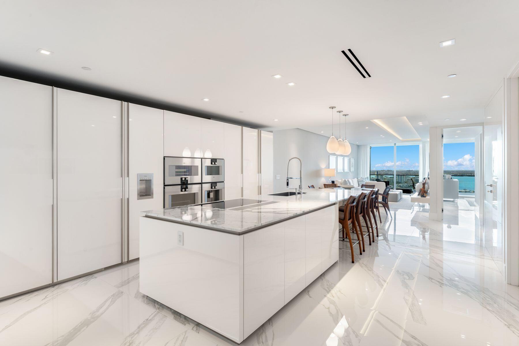 10201 Collins #1803 Bal Harbour, FL 33154
