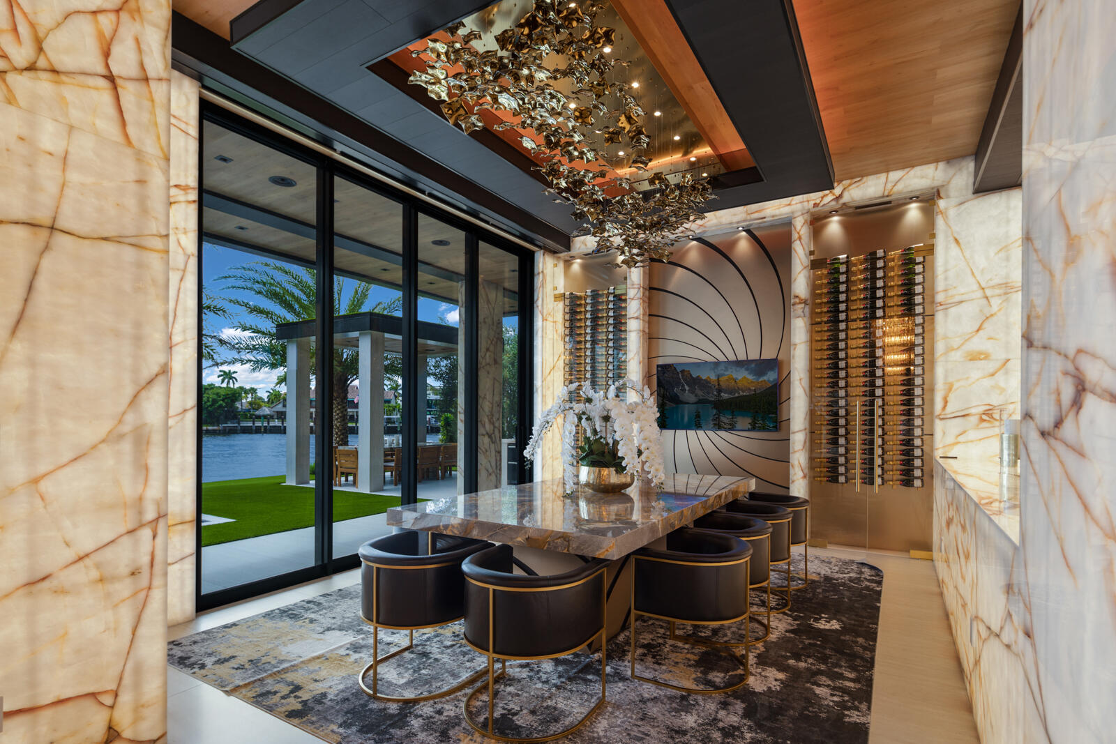 513 Middle Riv Fort Lauderdale, FL 33304