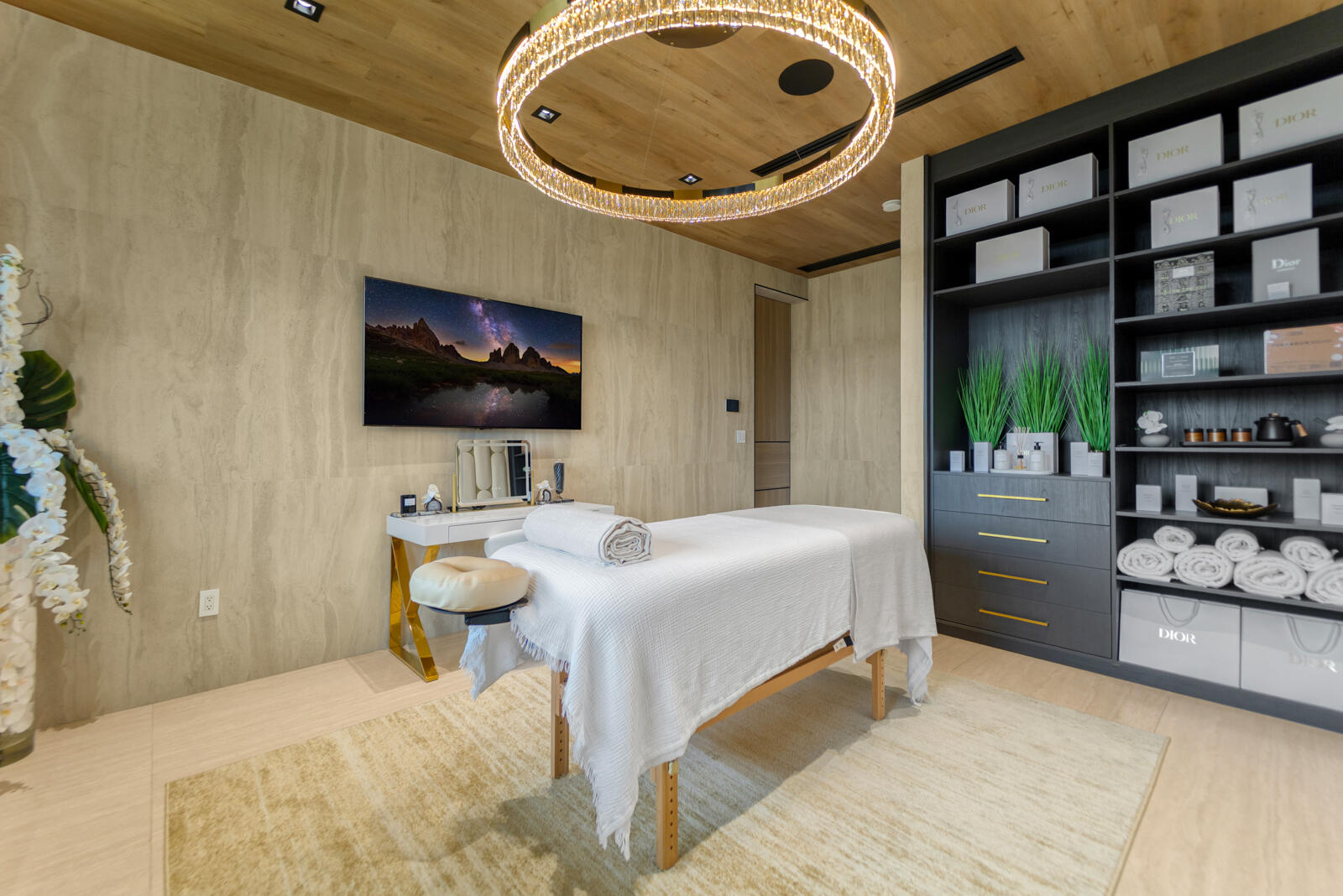 513 Middle Riv Fort Lauderdale, FL 33304