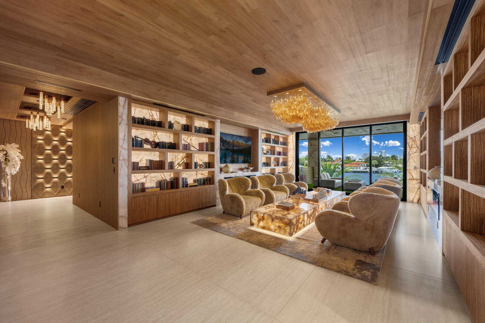 513 Middle Riv Fort Lauderdale, FL 33304