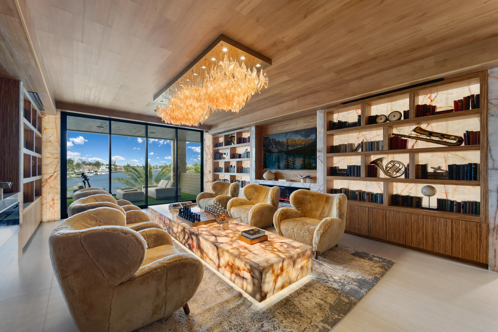 513 Middle Riv Fort Lauderdale, FL 33304