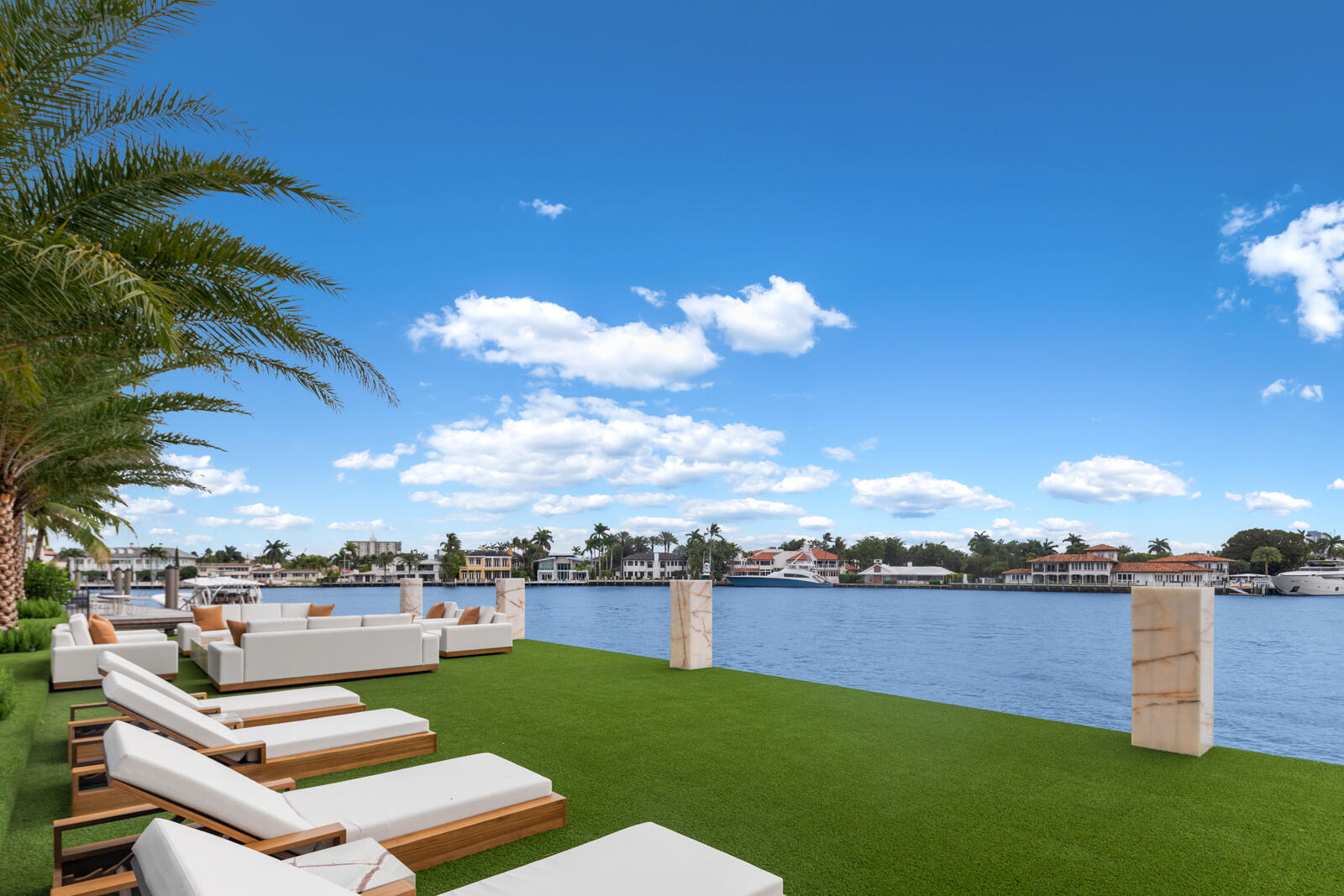 513 Middle Riv Fort Lauderdale, FL 33304