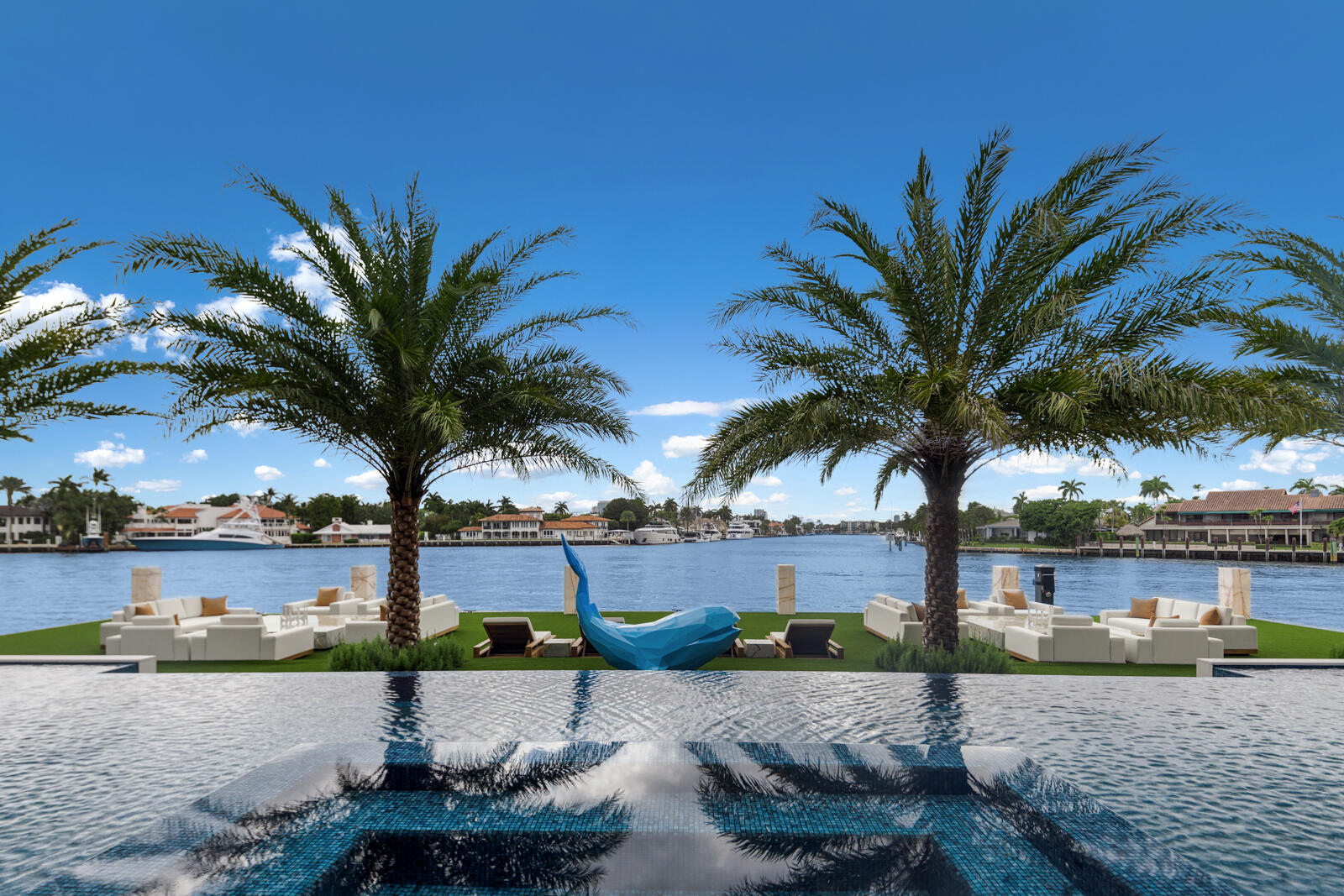 513 Middle Riv Fort Lauderdale, FL 33304