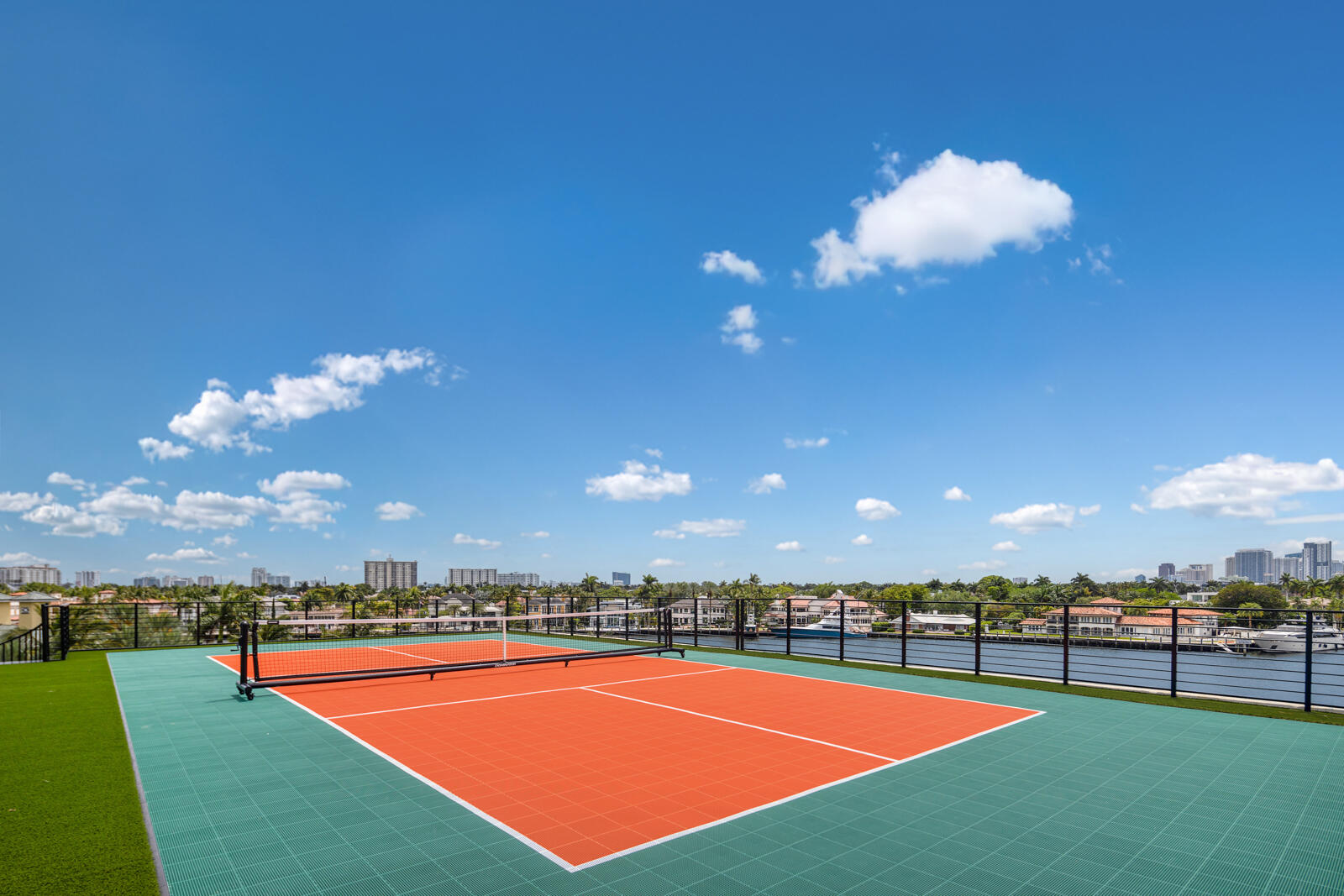 513 Middle Riv Fort Lauderdale, FL 33304