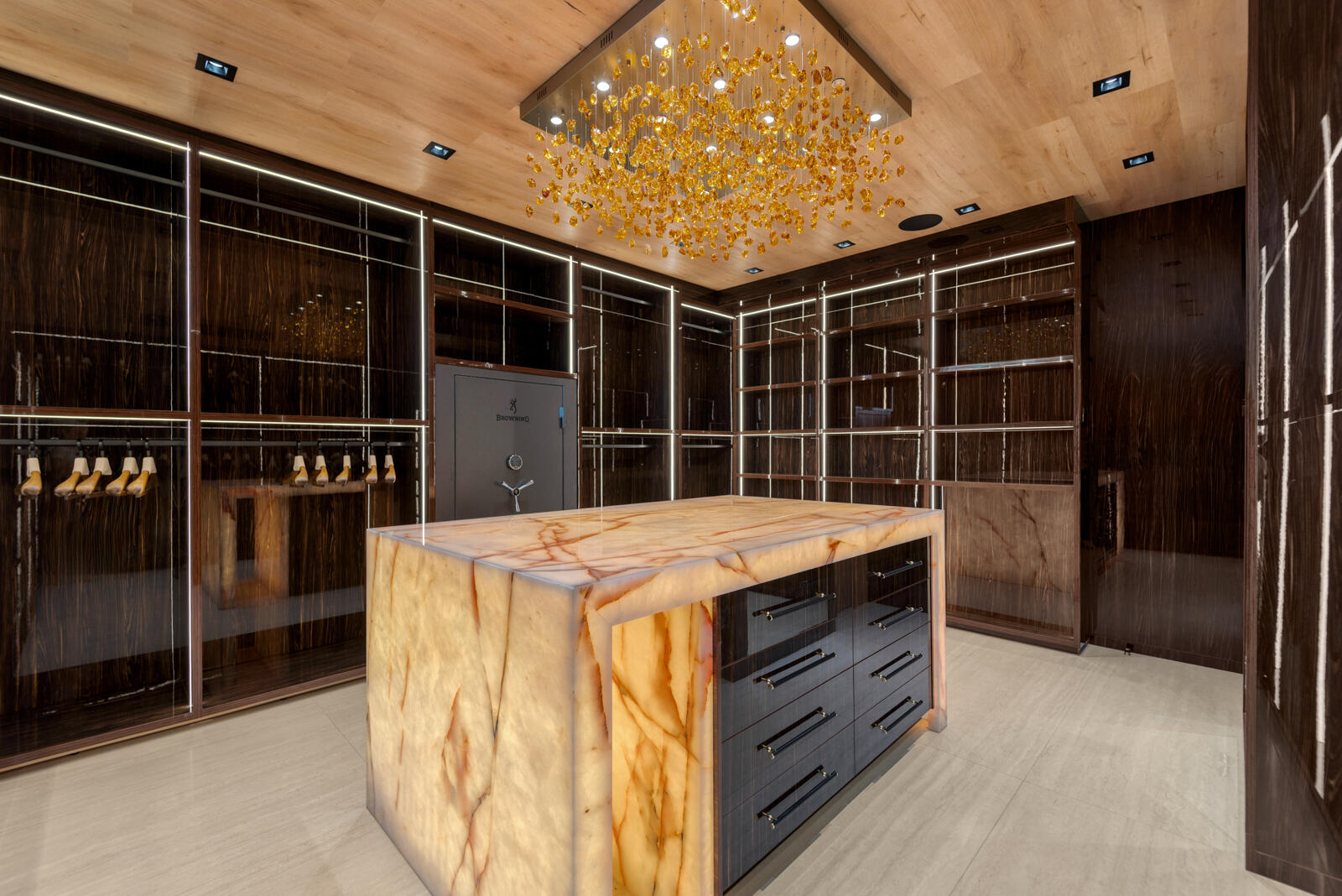 513 Middle Riv Fort Lauderdale, FL 33304