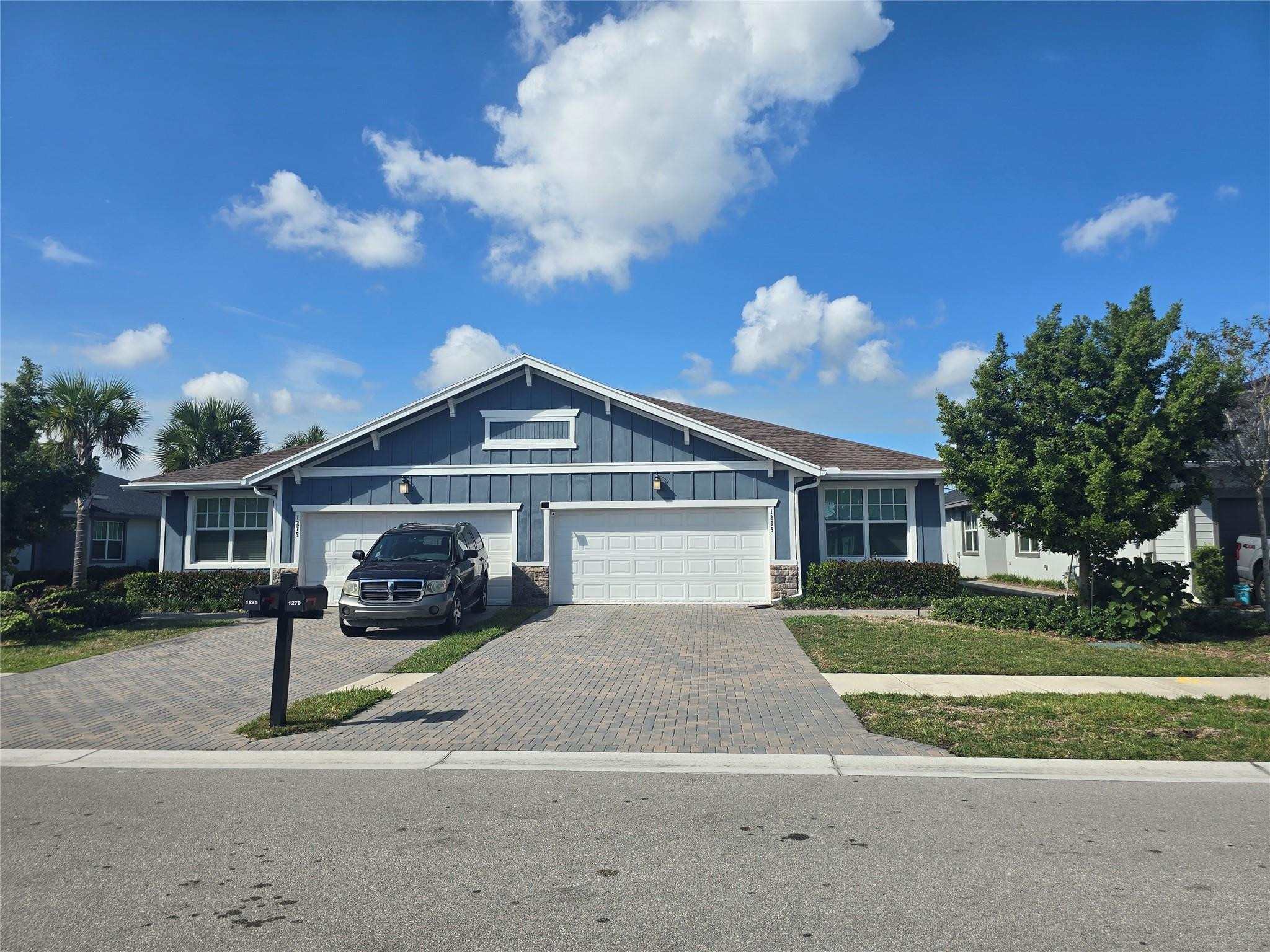 1279 Tangled Orchard #1279