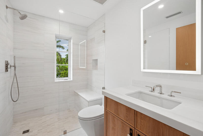 125 Worth West Palm Beach, FL 33405