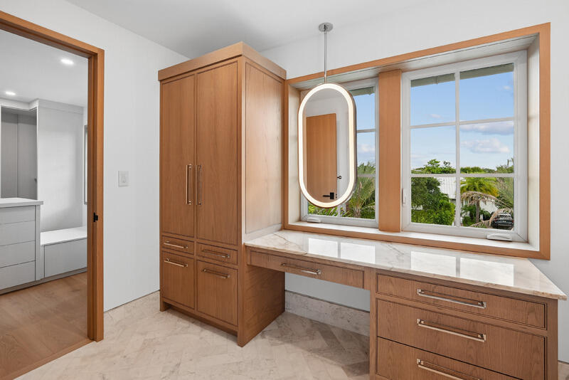 125 Worth West Palm Beach, FL 33405