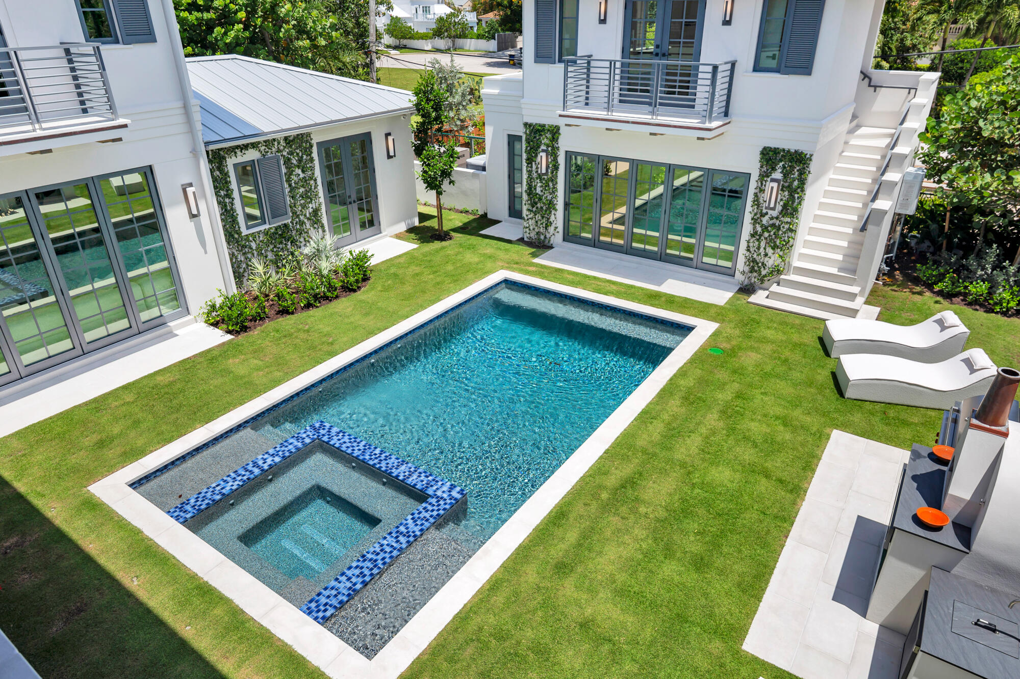 125 Worth West Palm Beach, FL 33405