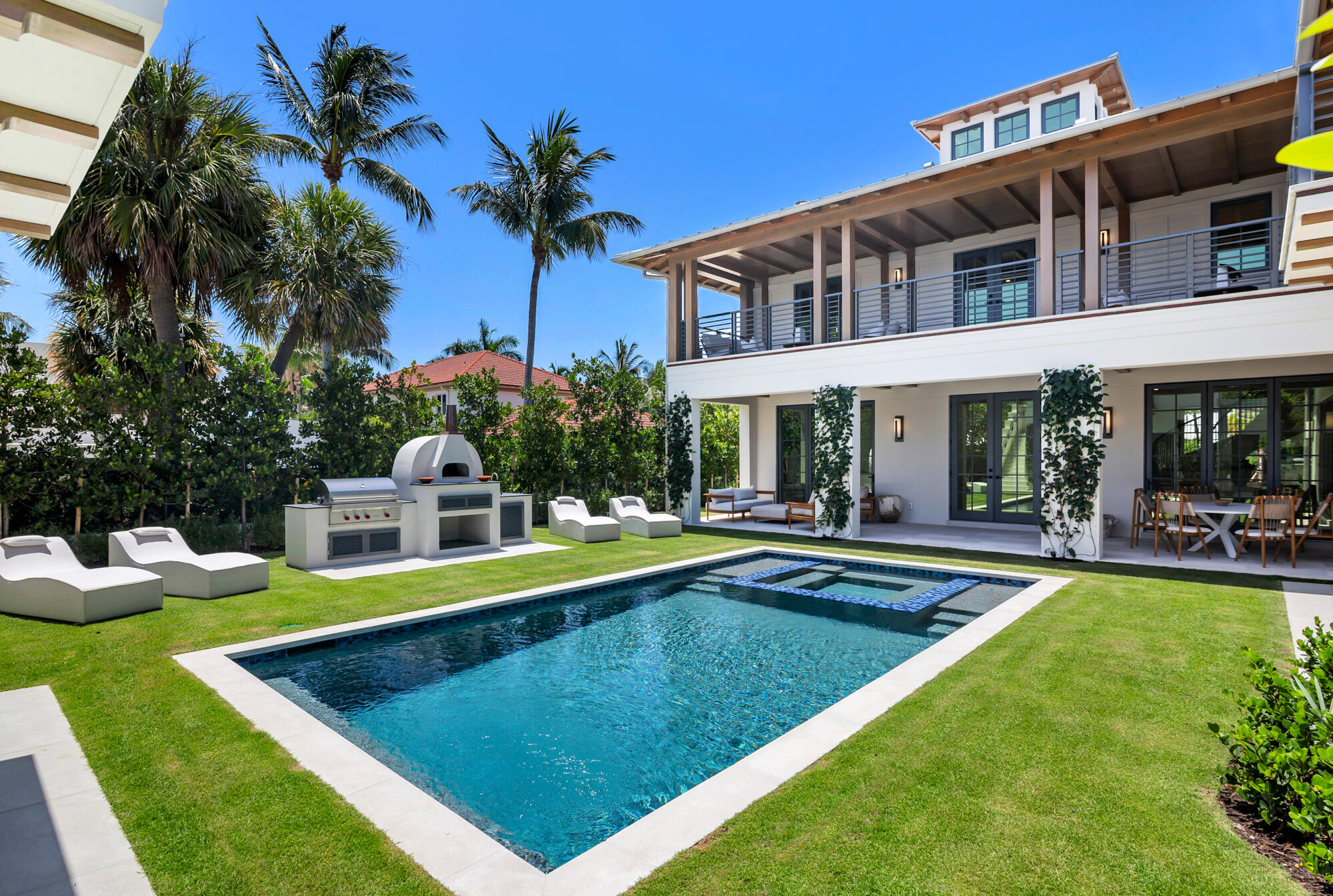 125 Worth West Palm Beach, FL 33405