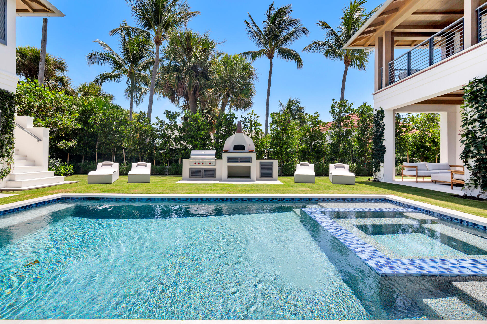 125 Worth West Palm Beach, FL 33405