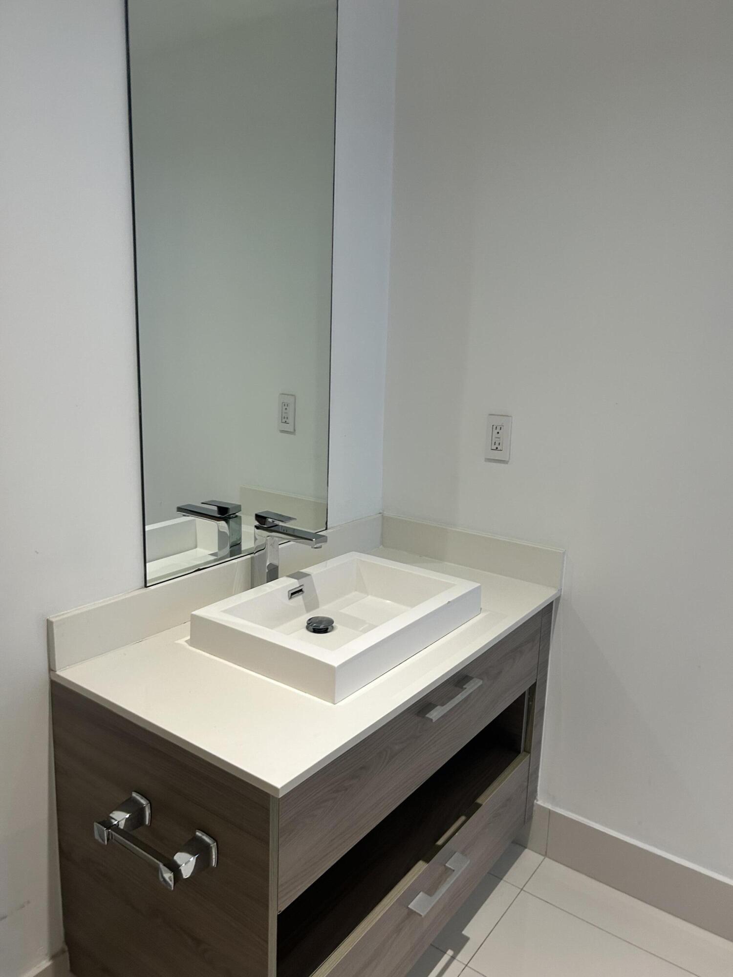 image Dua Miami (SLS Brickell)25