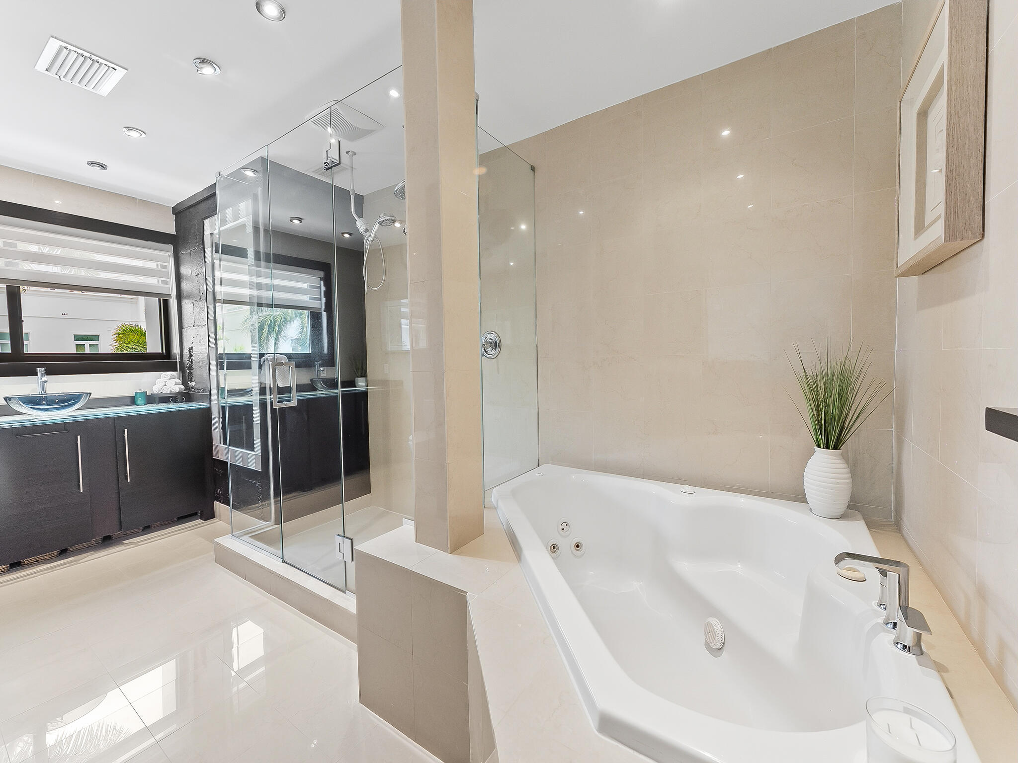 76 Isle Of Venice #G Fort Lauderdale, FL 33301