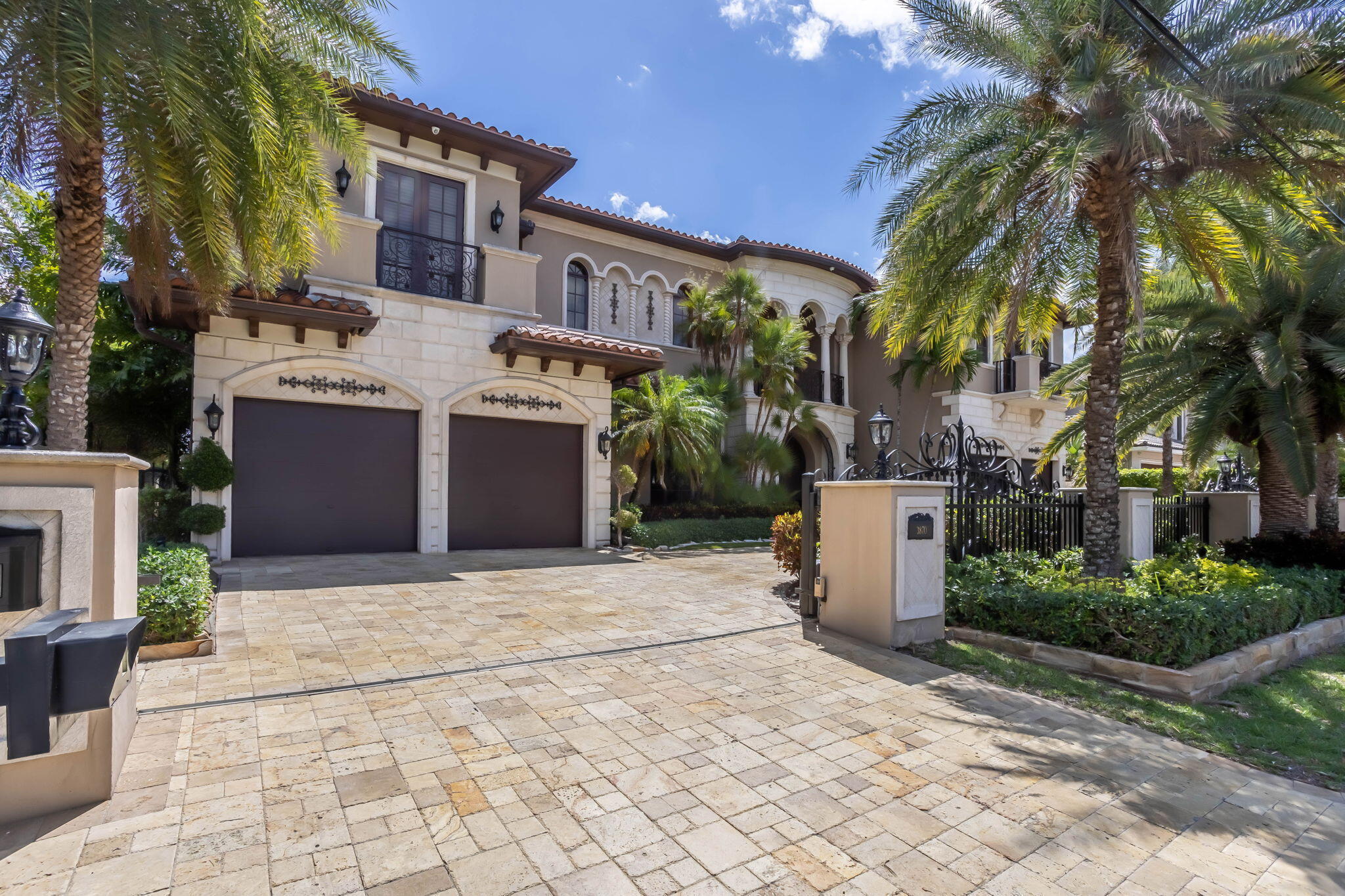 3870 NE 31st Lighthouse Point, FL 33064