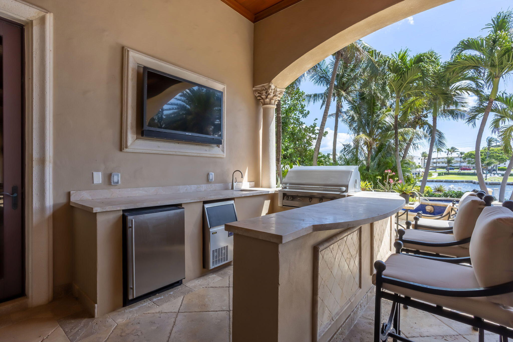 3870 NE 31st Lighthouse Point, FL 33064