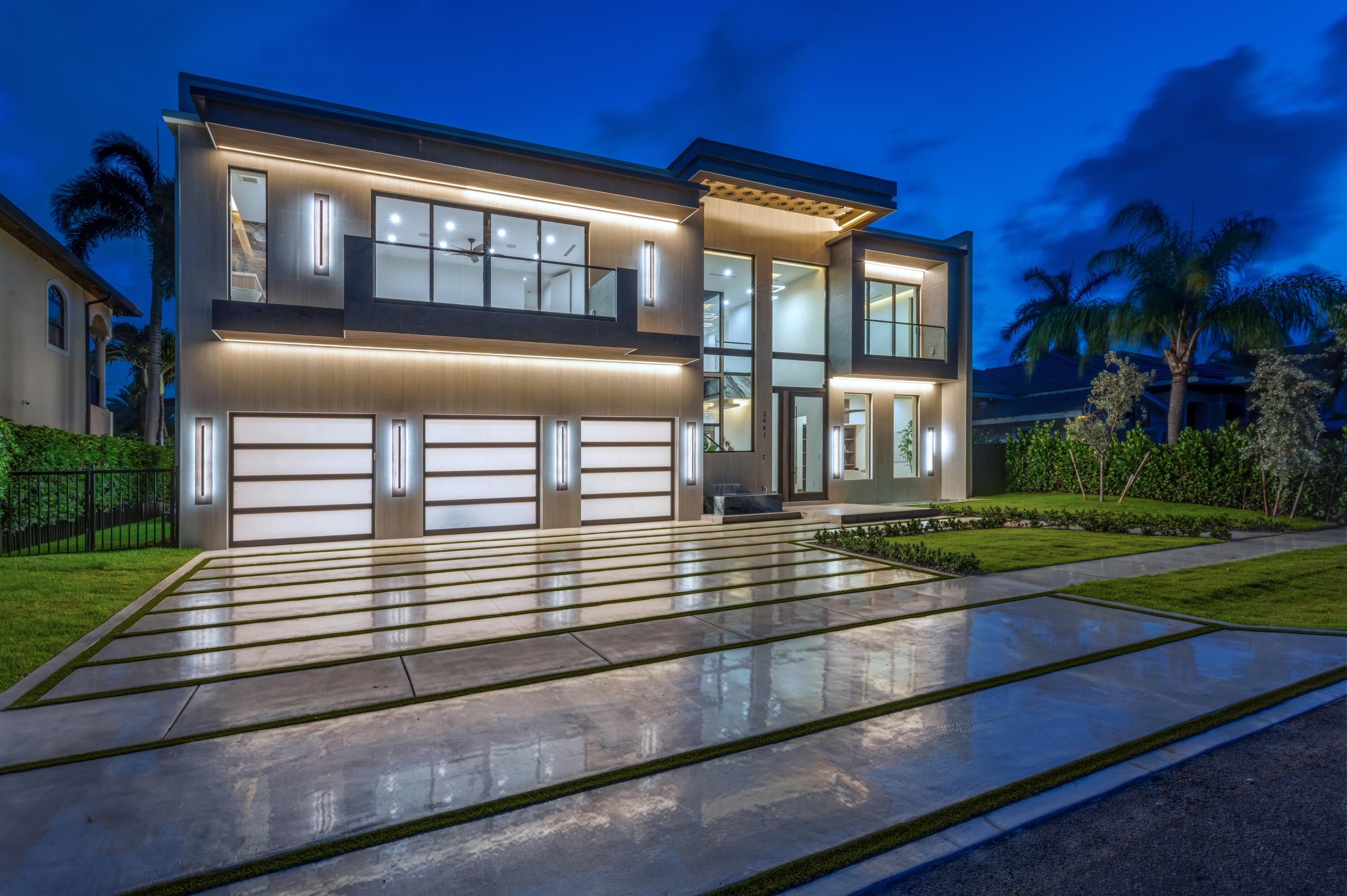 2441 NE 48th Lighthouse Point, FL 33064