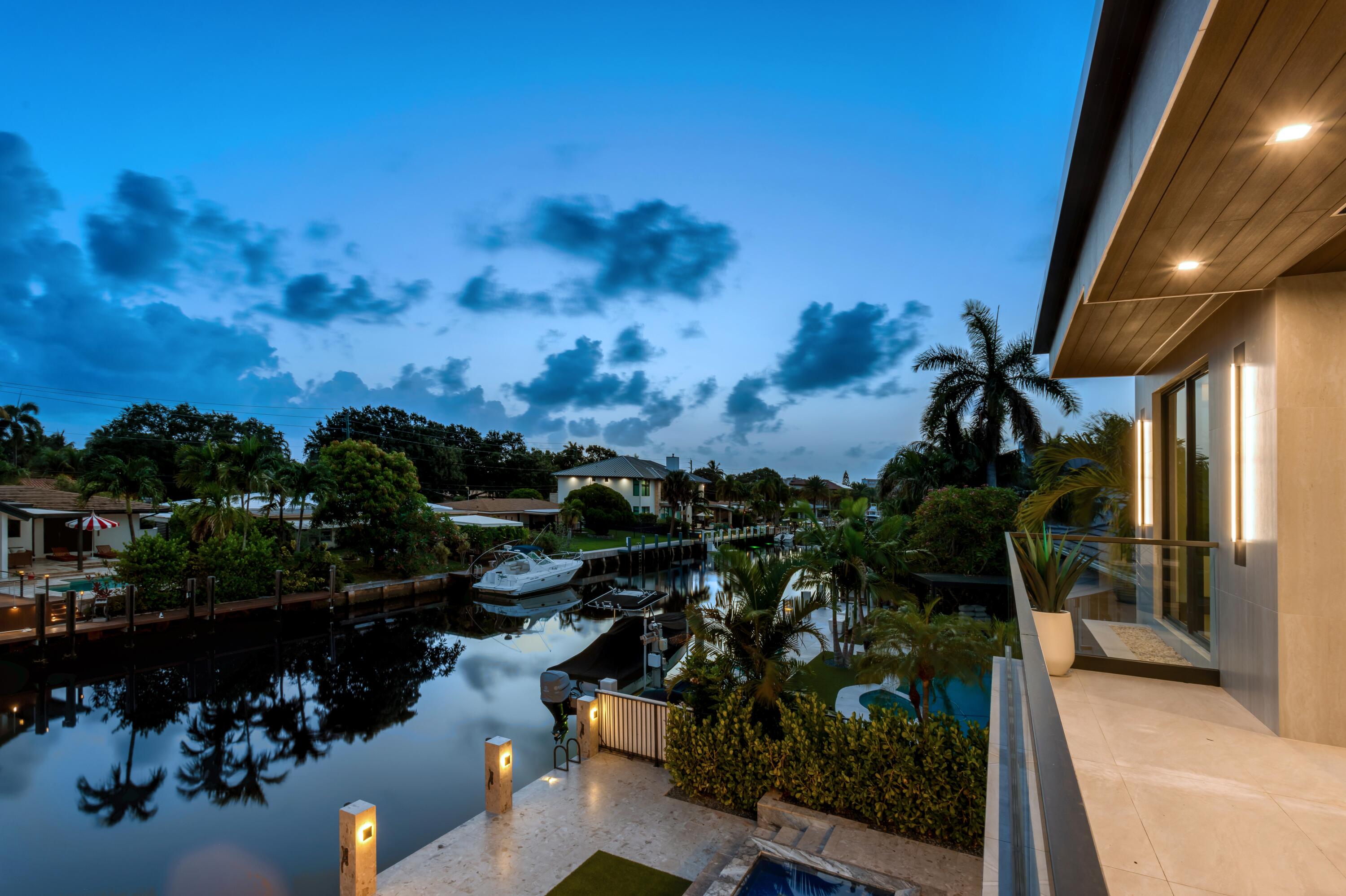 2441 NE 48th Lighthouse Point, FL 33064