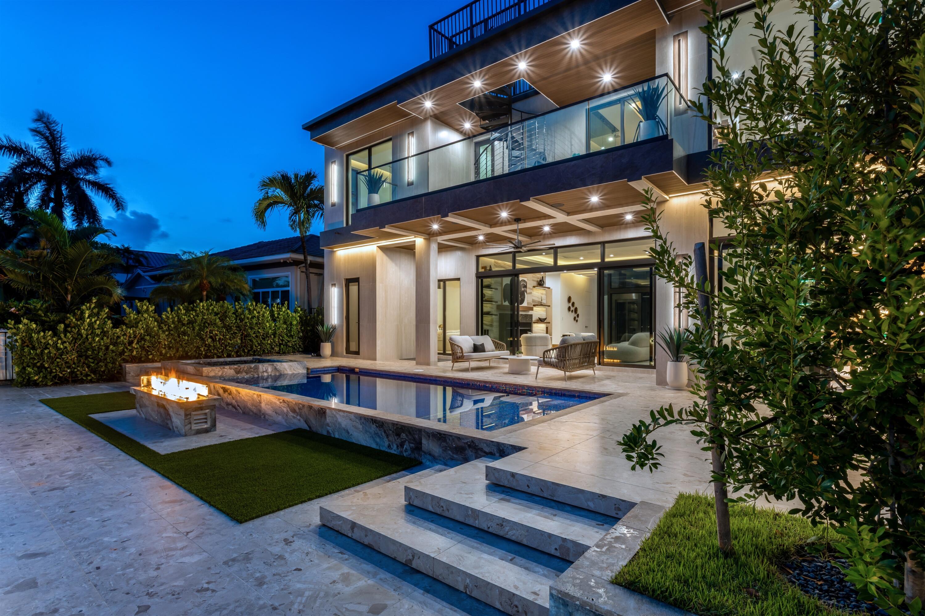2441 NE 48th Lighthouse Point, FL 33064
