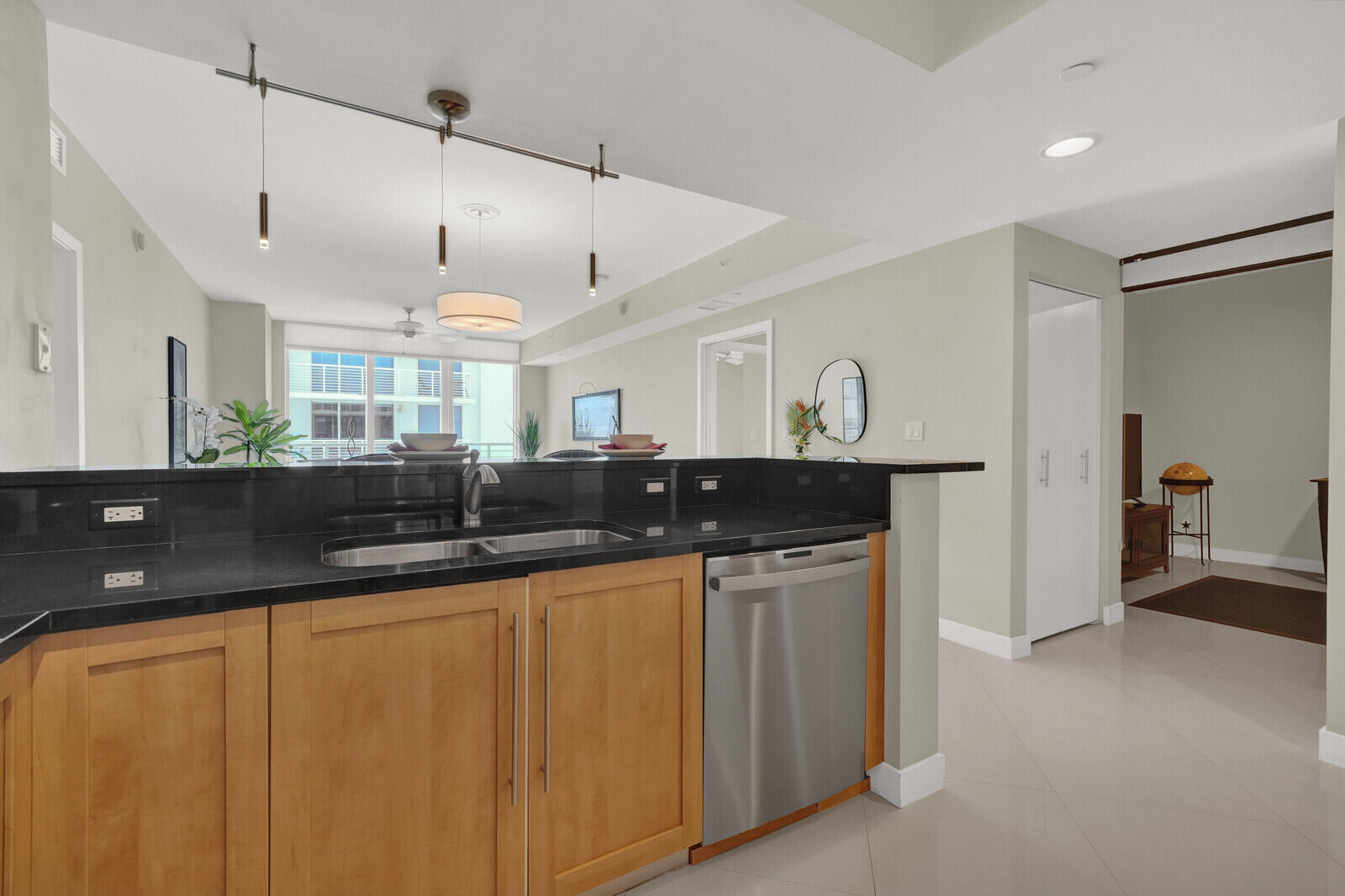 2831 N Ocean #1006N Fort Lauderdale, FL 33308