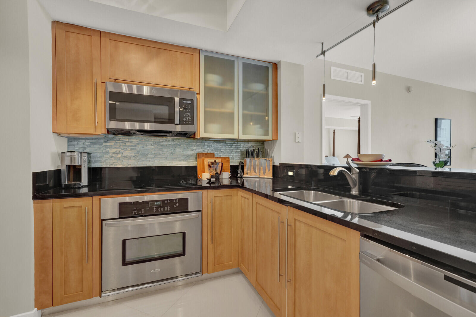 2831 N Ocean #1006N Fort Lauderdale, FL 33308