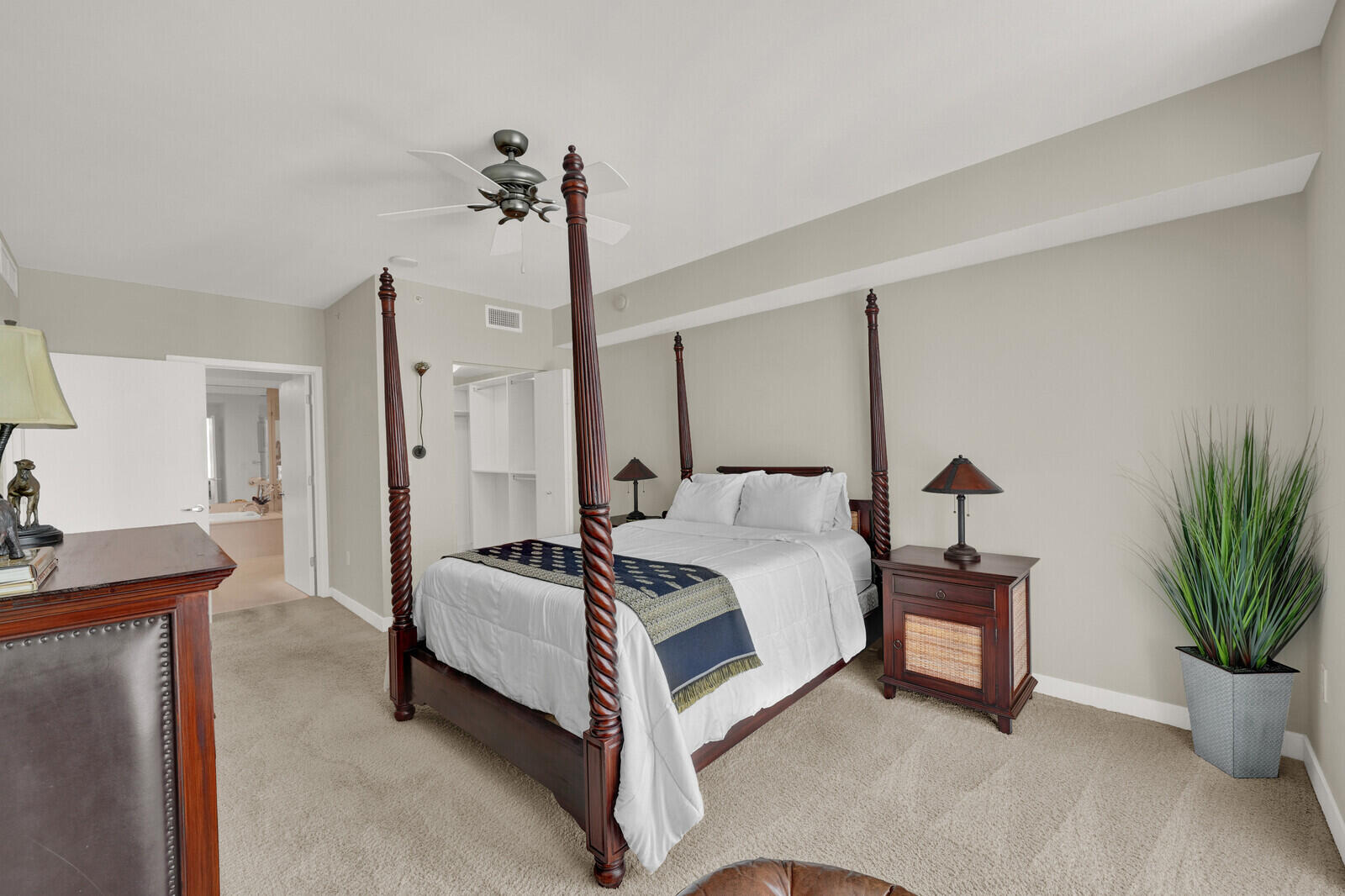 2831 N Ocean #1006N Fort Lauderdale, FL 33308