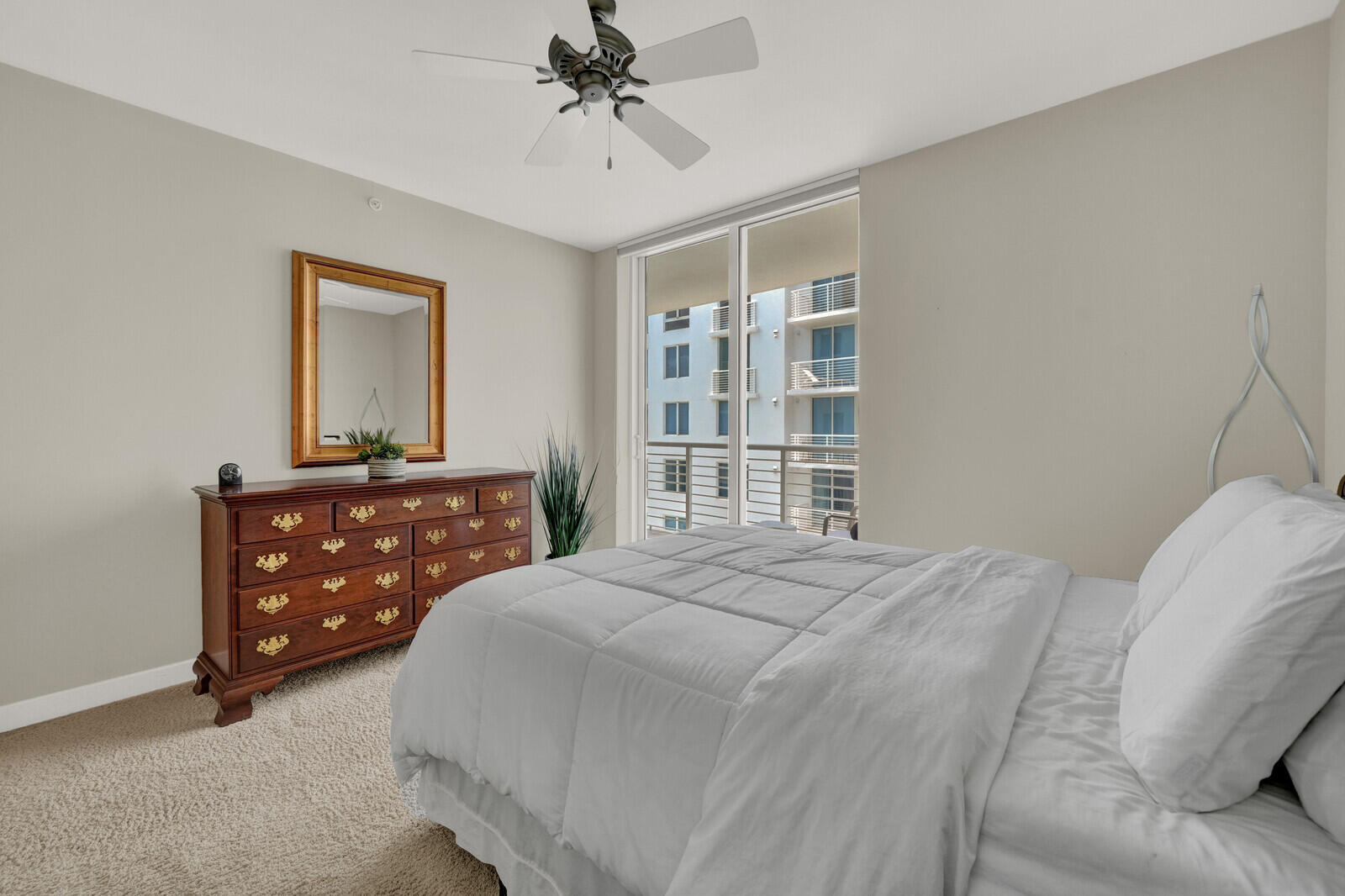 2831 N Ocean #1006N Fort Lauderdale, FL 33308