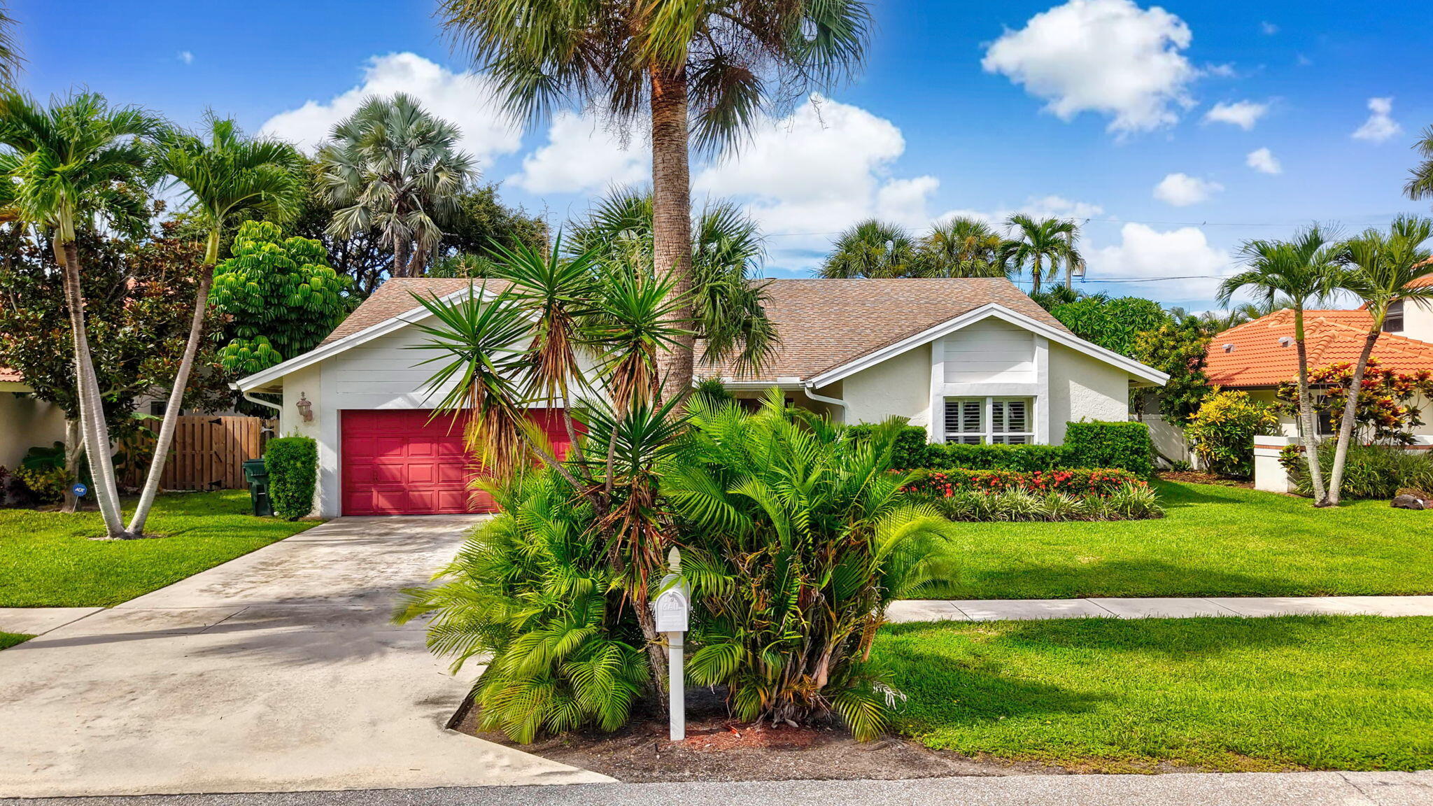 435 Mohawk Ln