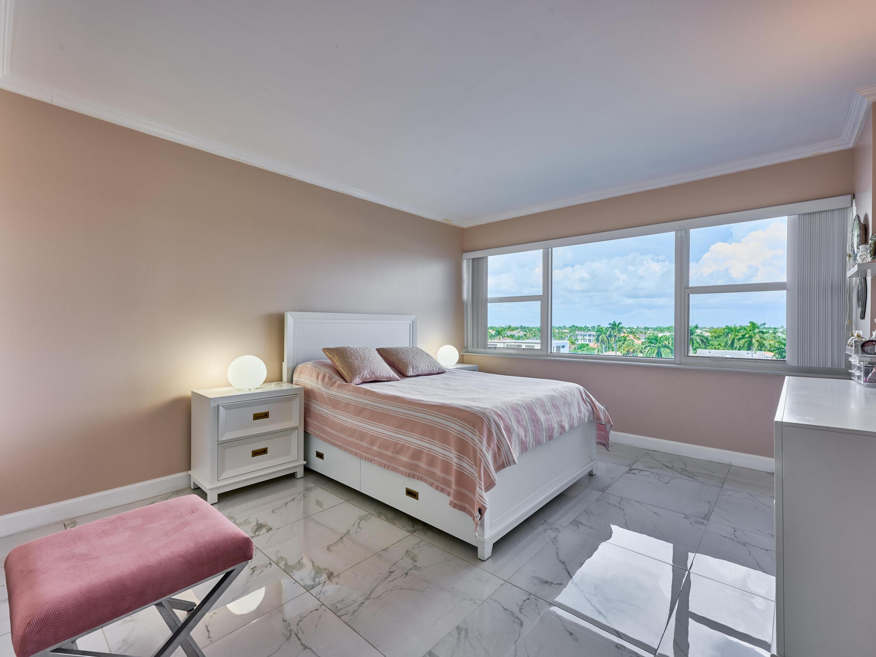 2611 N Riverside Dr #606 Pompano Beach, FL 33062