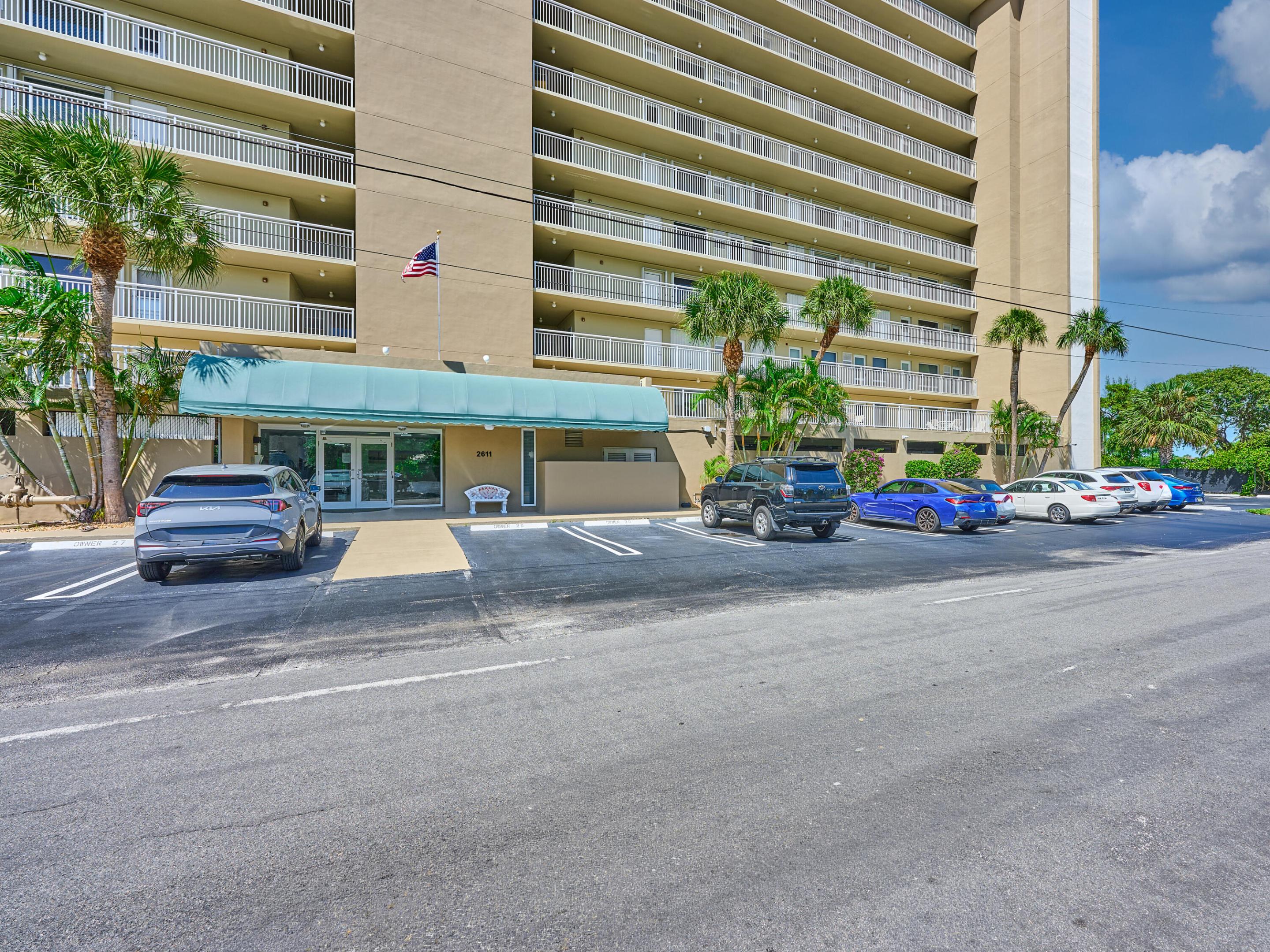 2611 N Riverside Dr #606 Pompano Beach, FL 33062