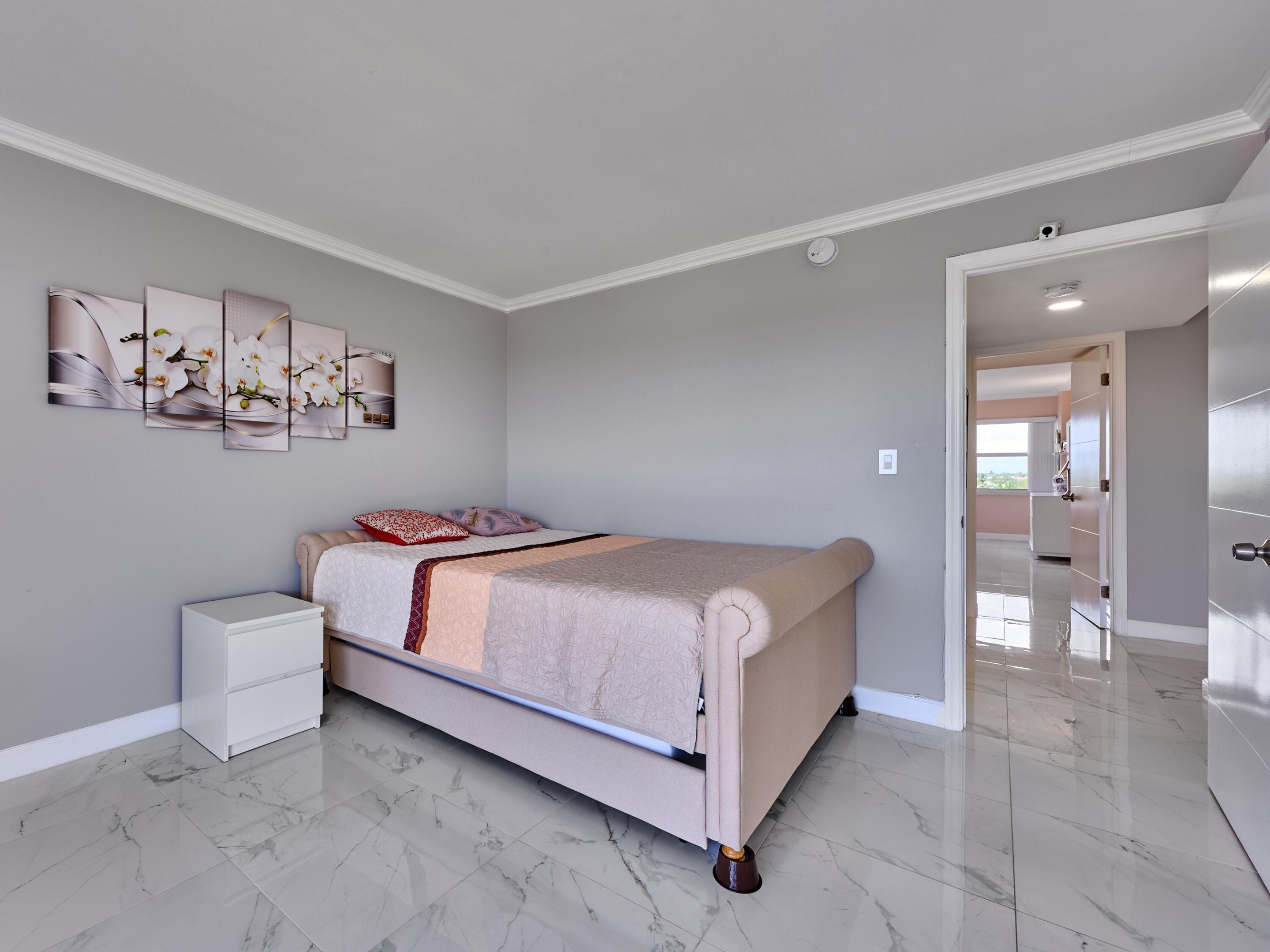 2611 N Riverside Dr #606 Pompano Beach, FL 33062