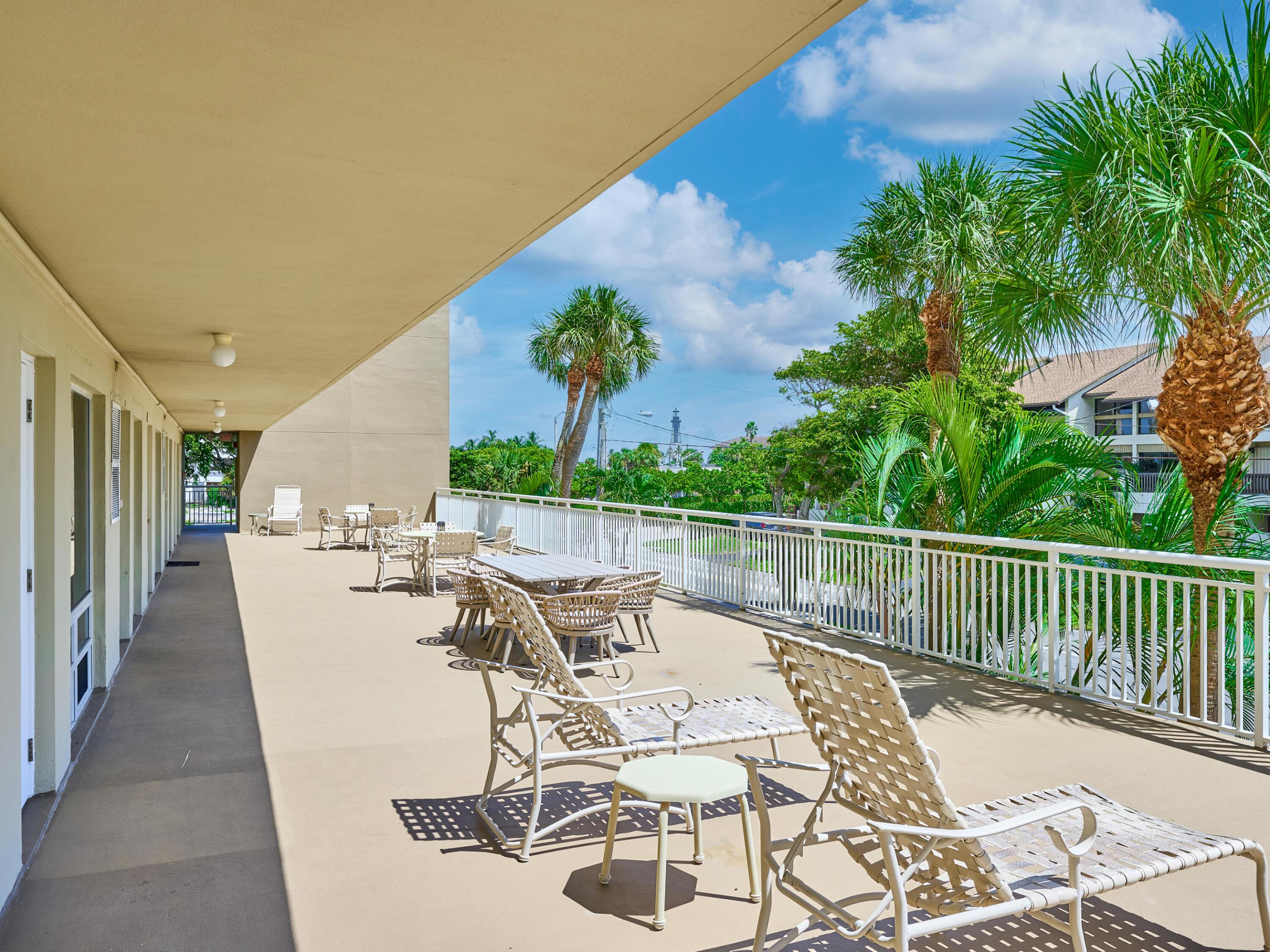 2611 N Riverside Dr #606 Pompano Beach, FL 33062