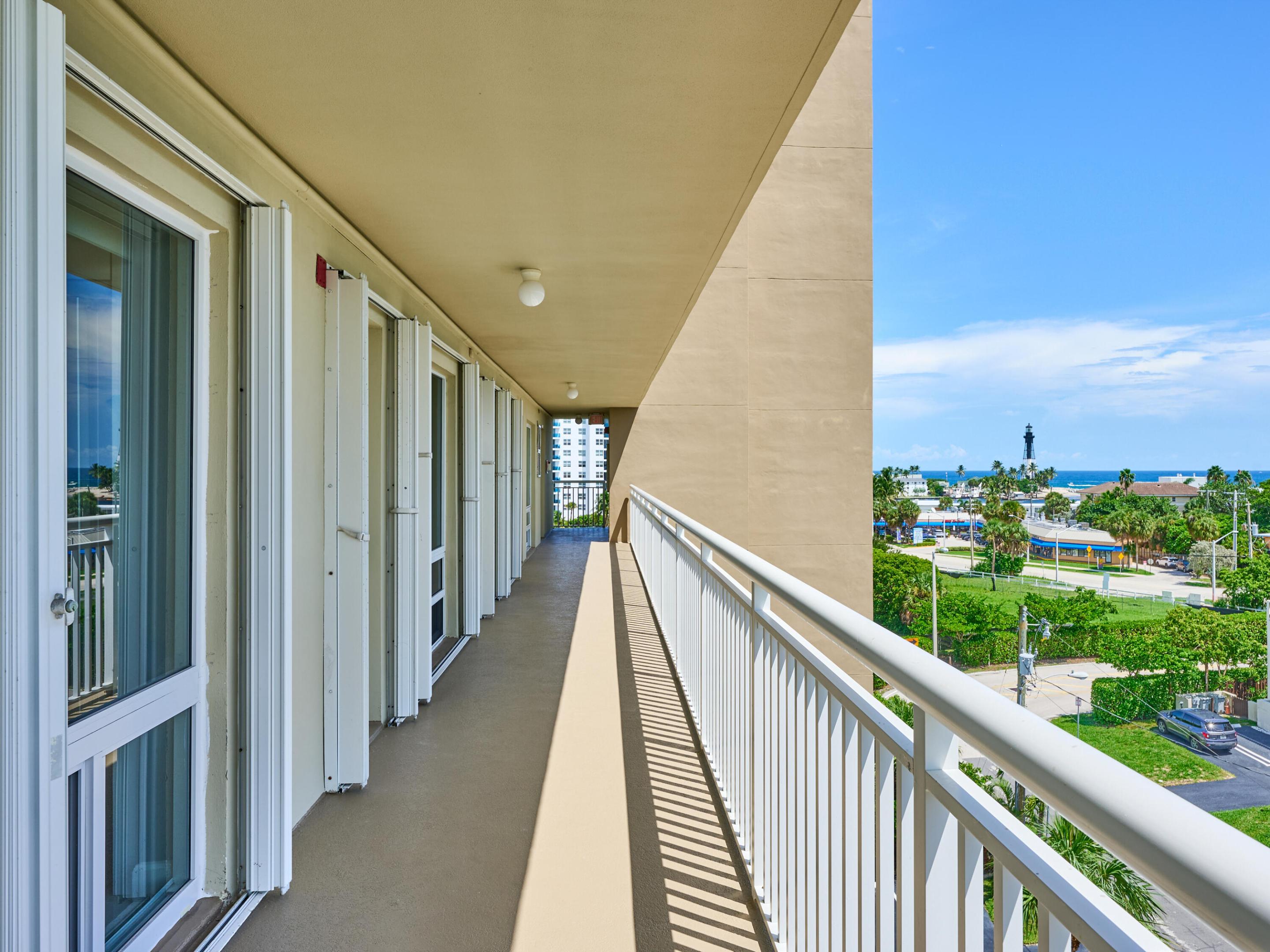 2611 N Riverside Dr #606 Pompano Beach, FL 33062